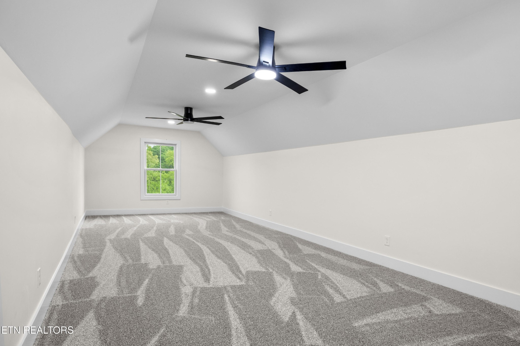 909 Sophie Drive Drive Property Photo 33