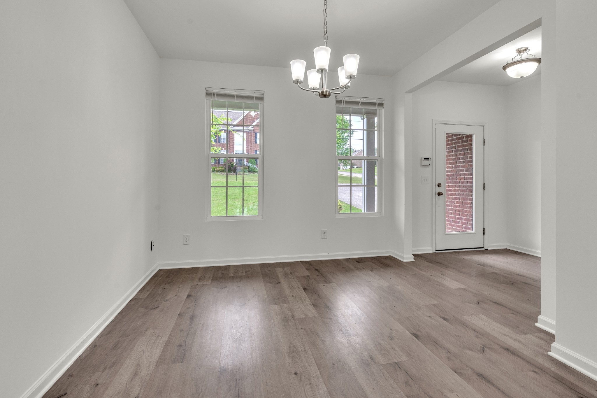 1000 Beverly Ln Property Photo 11