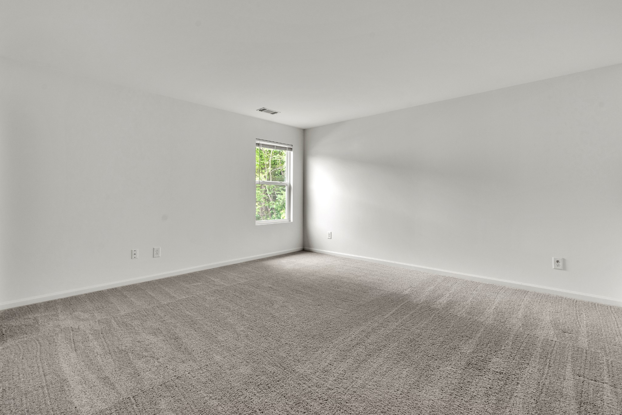 1000 Beverly Ln Property Photo 32