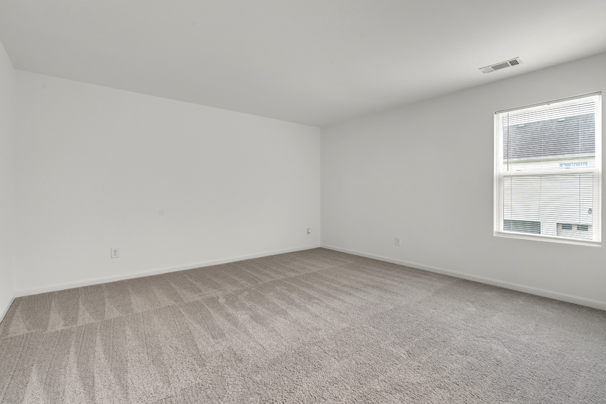 1000 Beverly Ln Property Photo 34