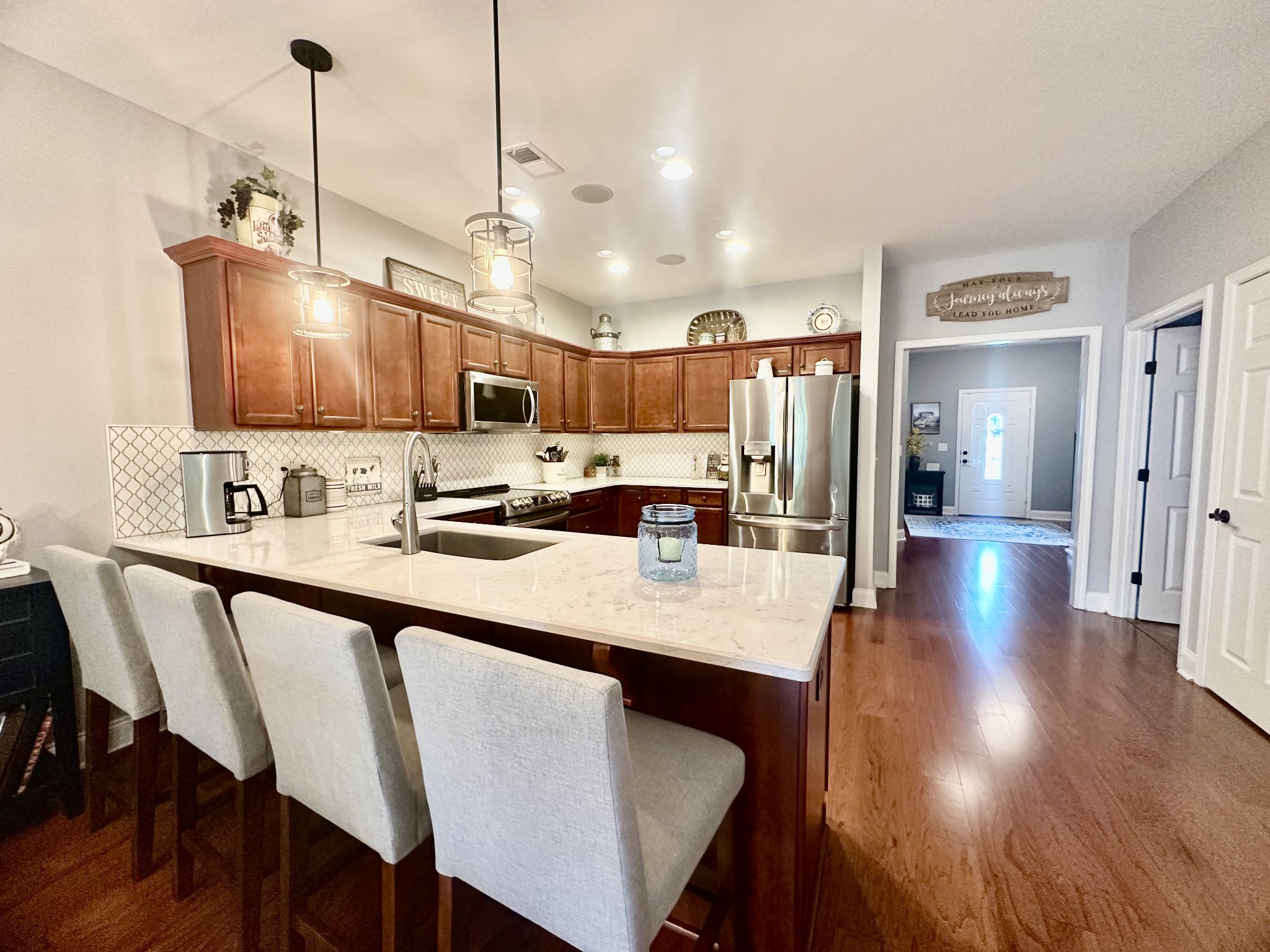 2520 Amberwood Way Property Photo 1