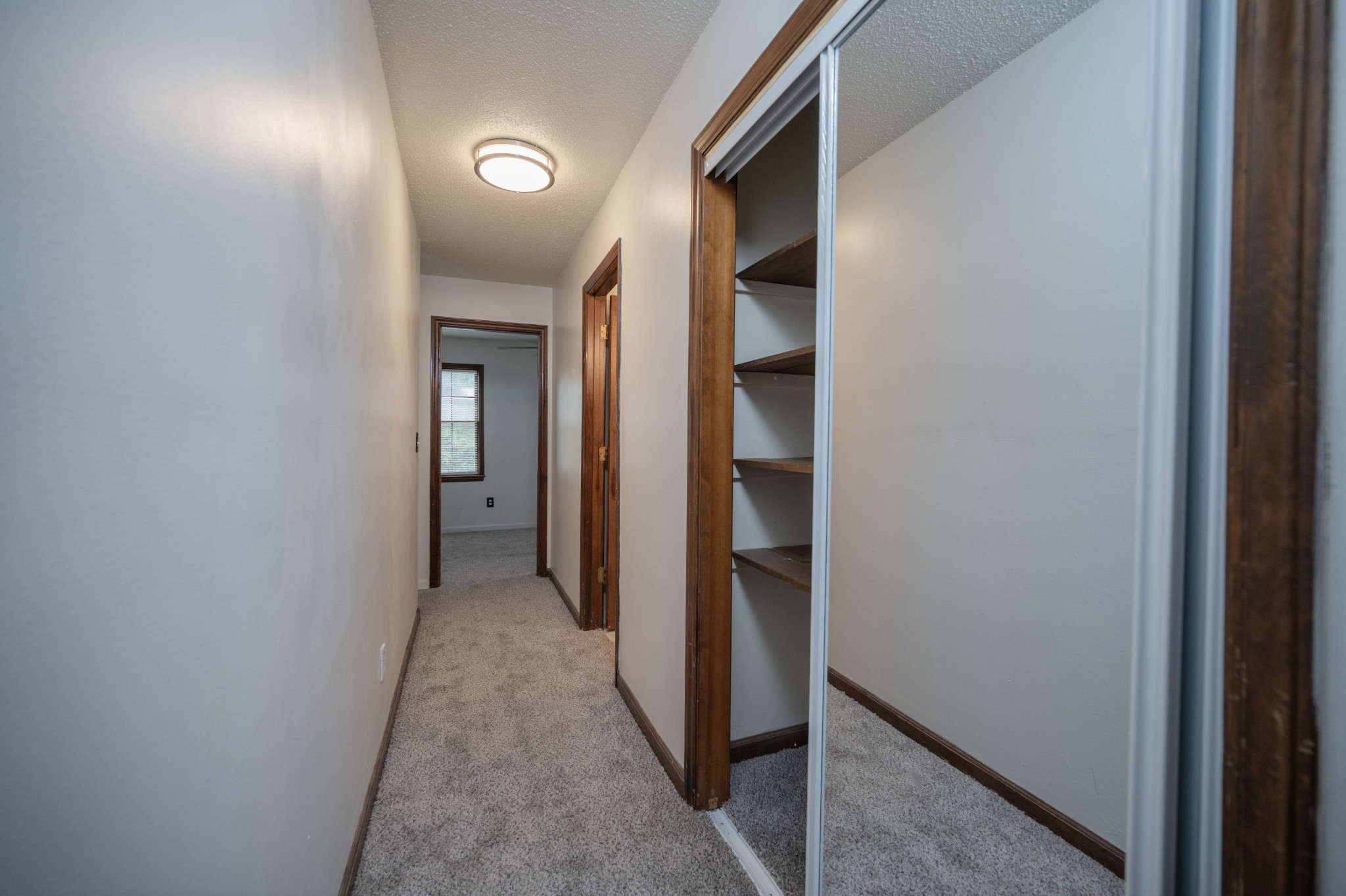 738 E Northfield Blvd Property Photo 15