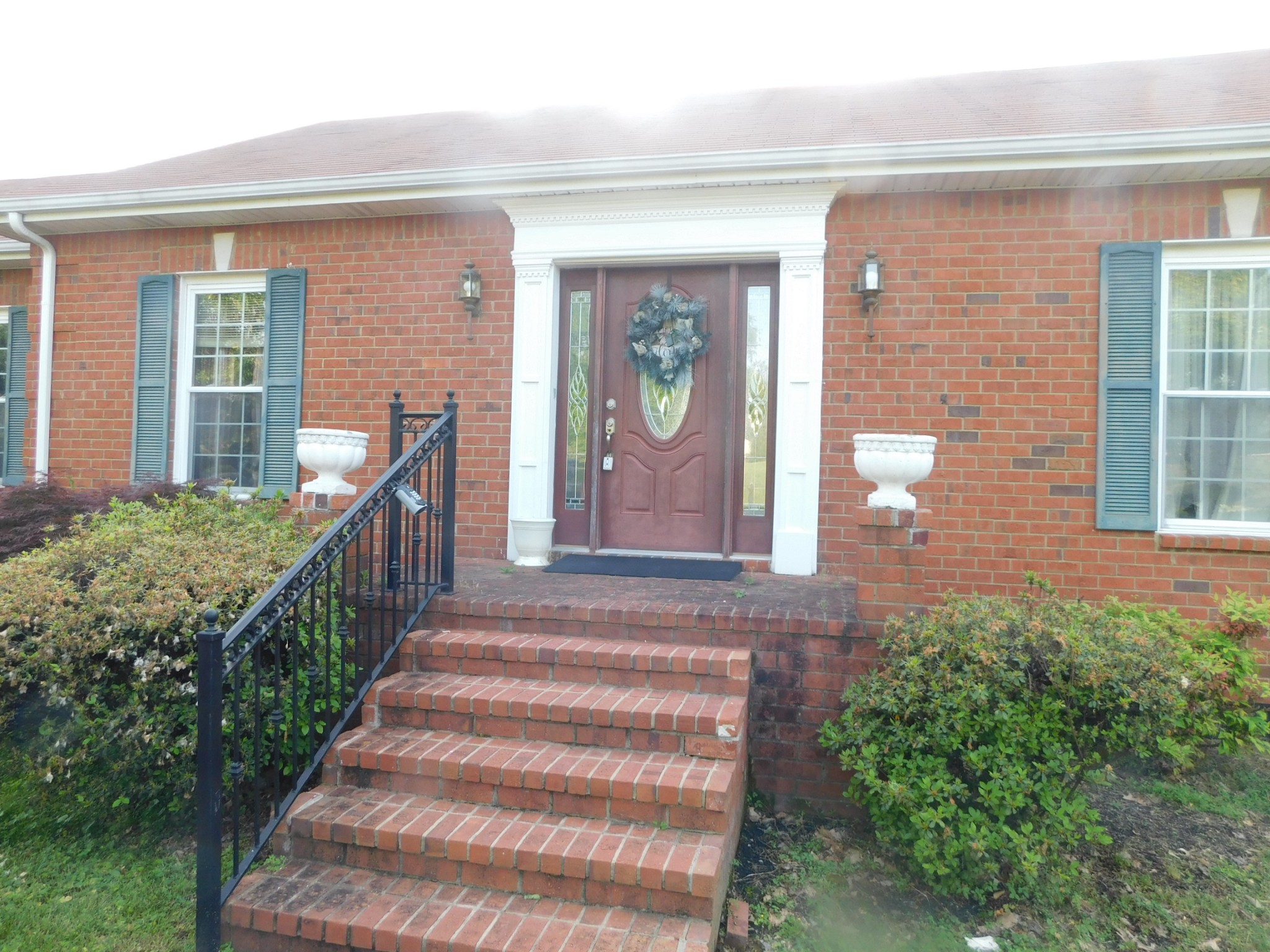 1129 Adam Dr Property Photo 2