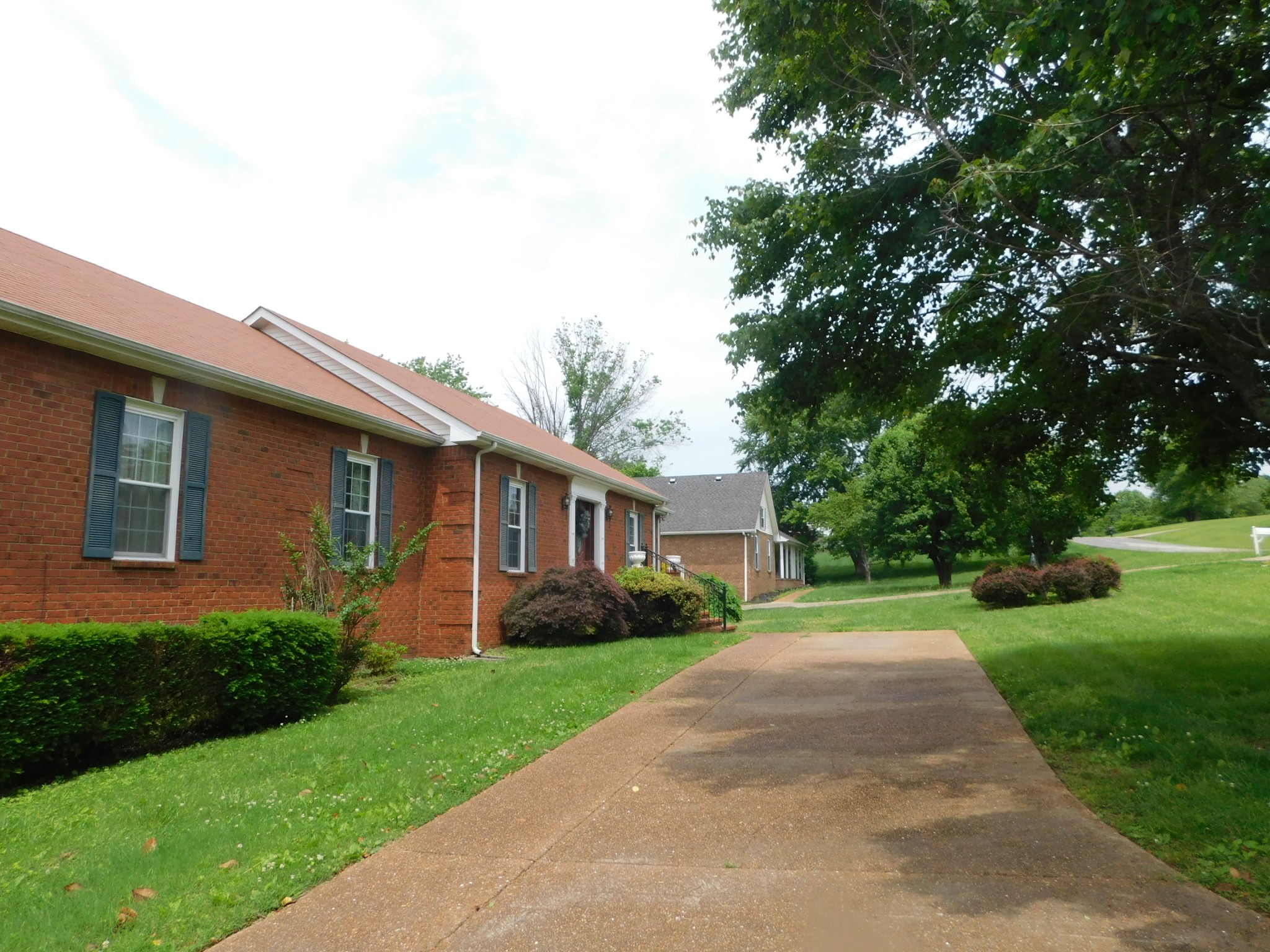 1129 Adam Dr Property Photo 4