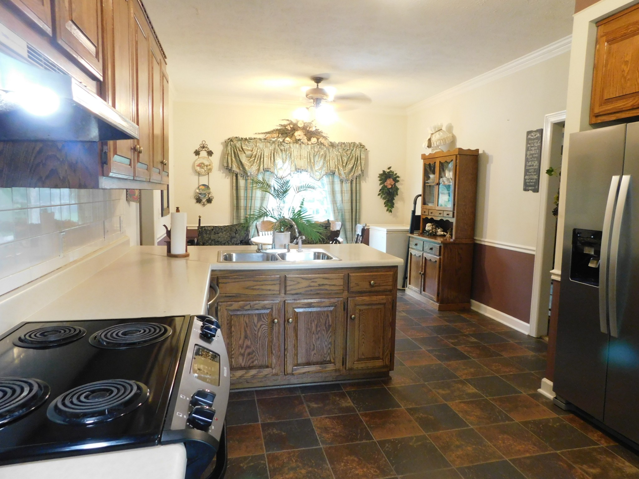 1129 Adam Dr Property Photo 28