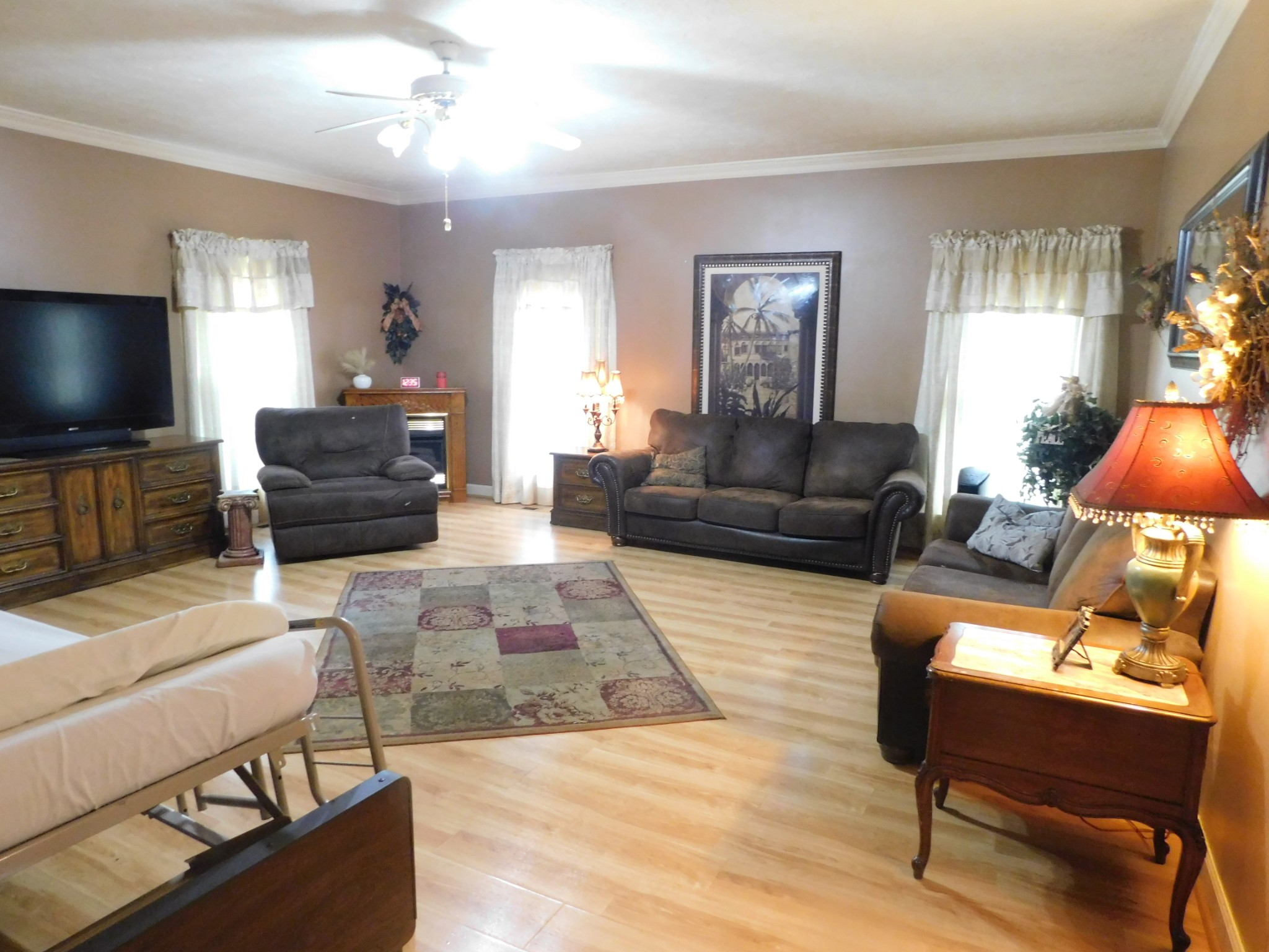 1129 Adam Dr Property Photo 37
