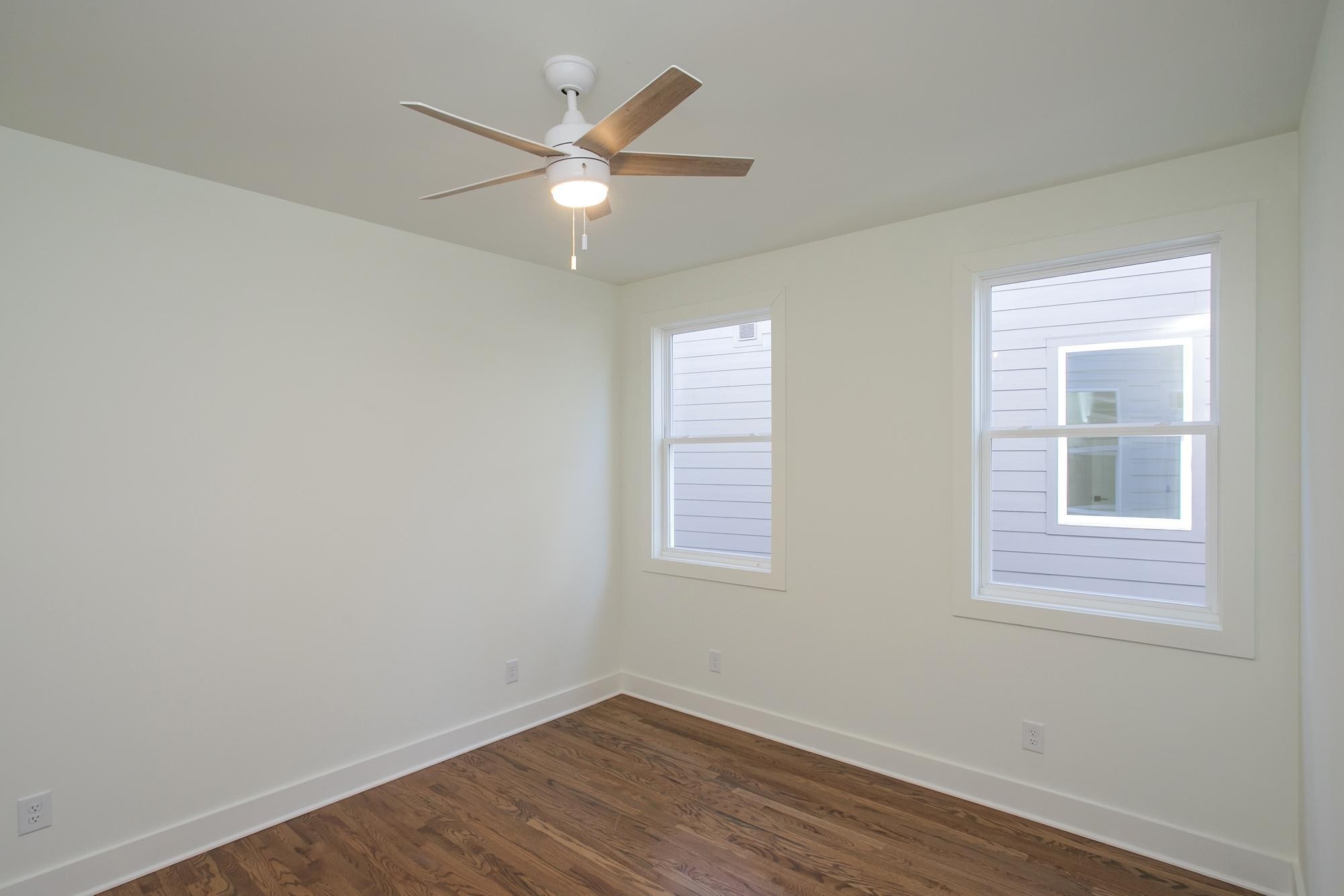 431b Basswood Ave Property Photo 38