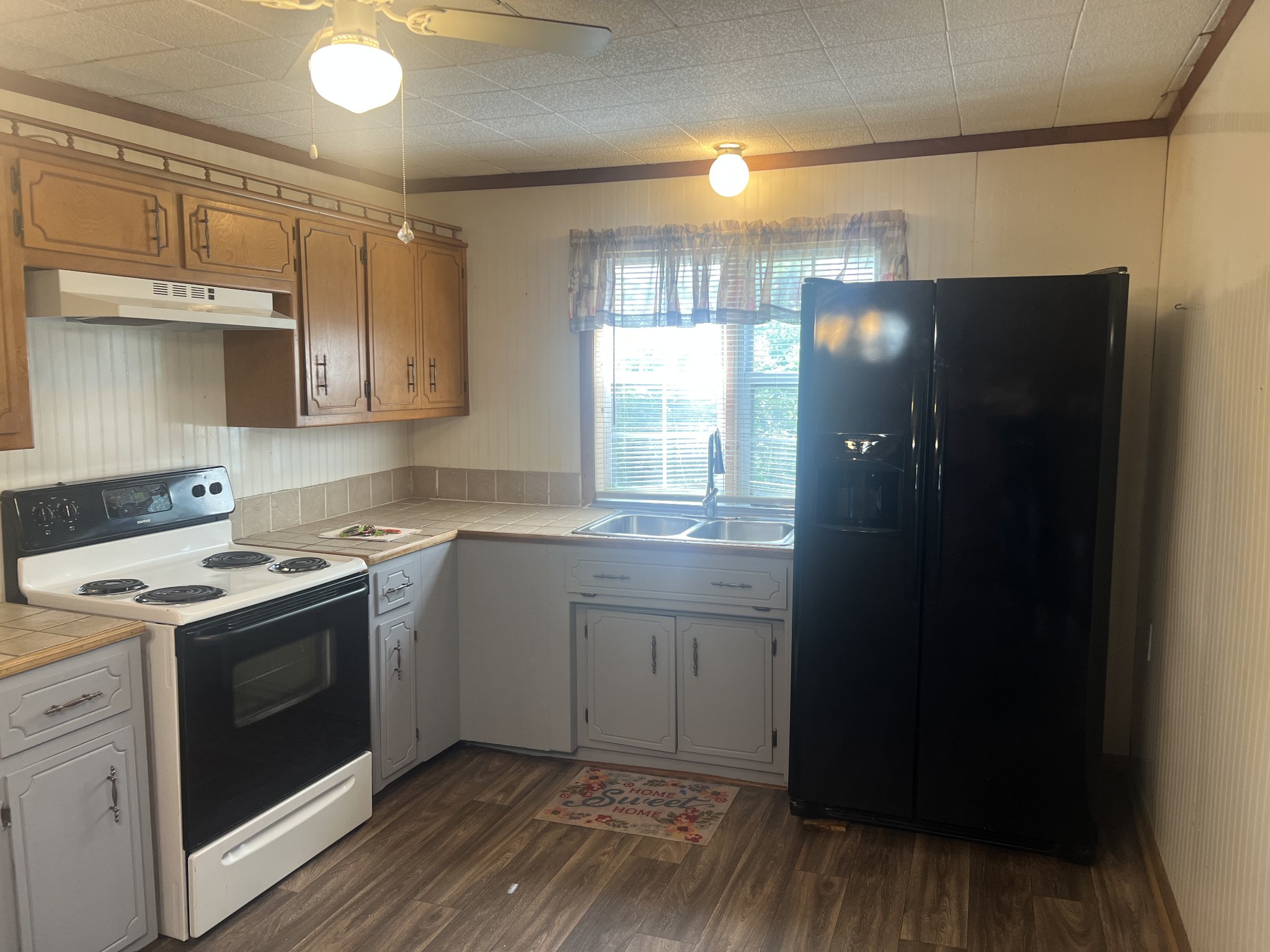 207 Powell St Property Photo 18