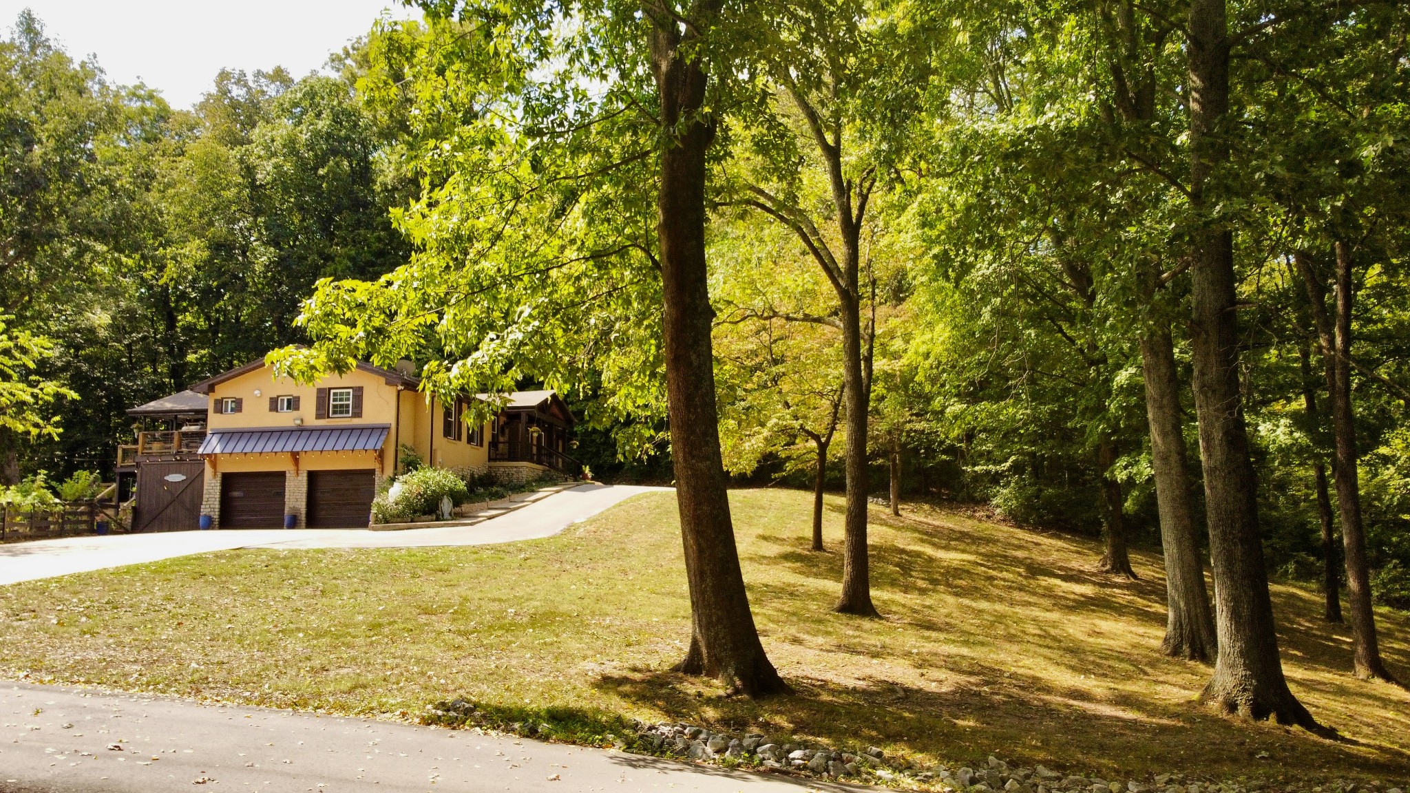 2531 Goose Creek Byp Property Photo 3