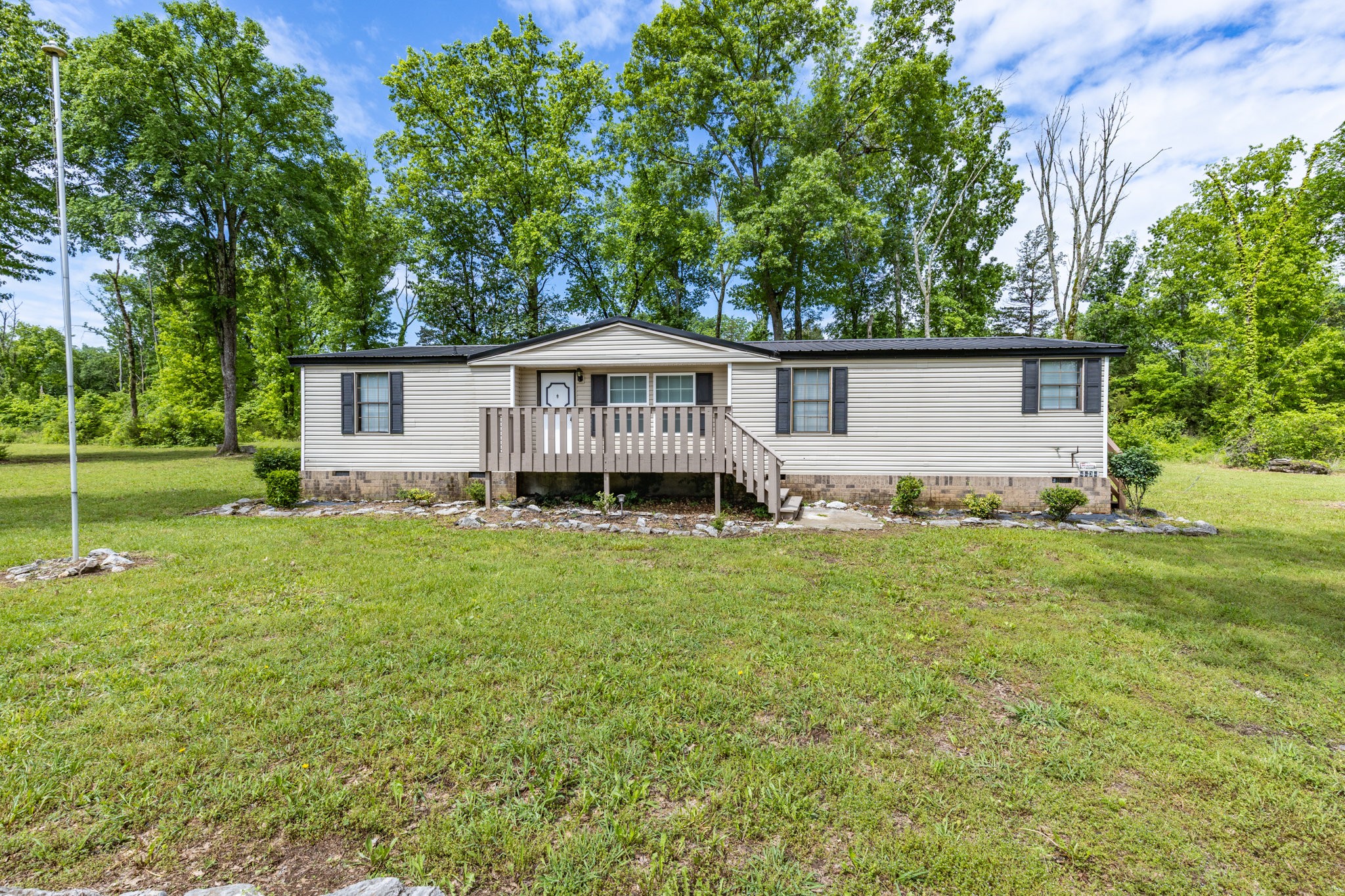 4434 Winns Crossing Rd Property Photo 1
