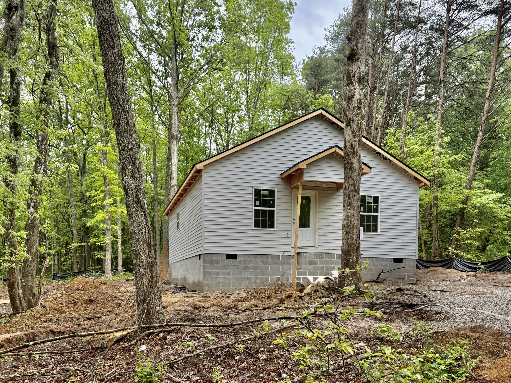 174 Central St Property Photo 3