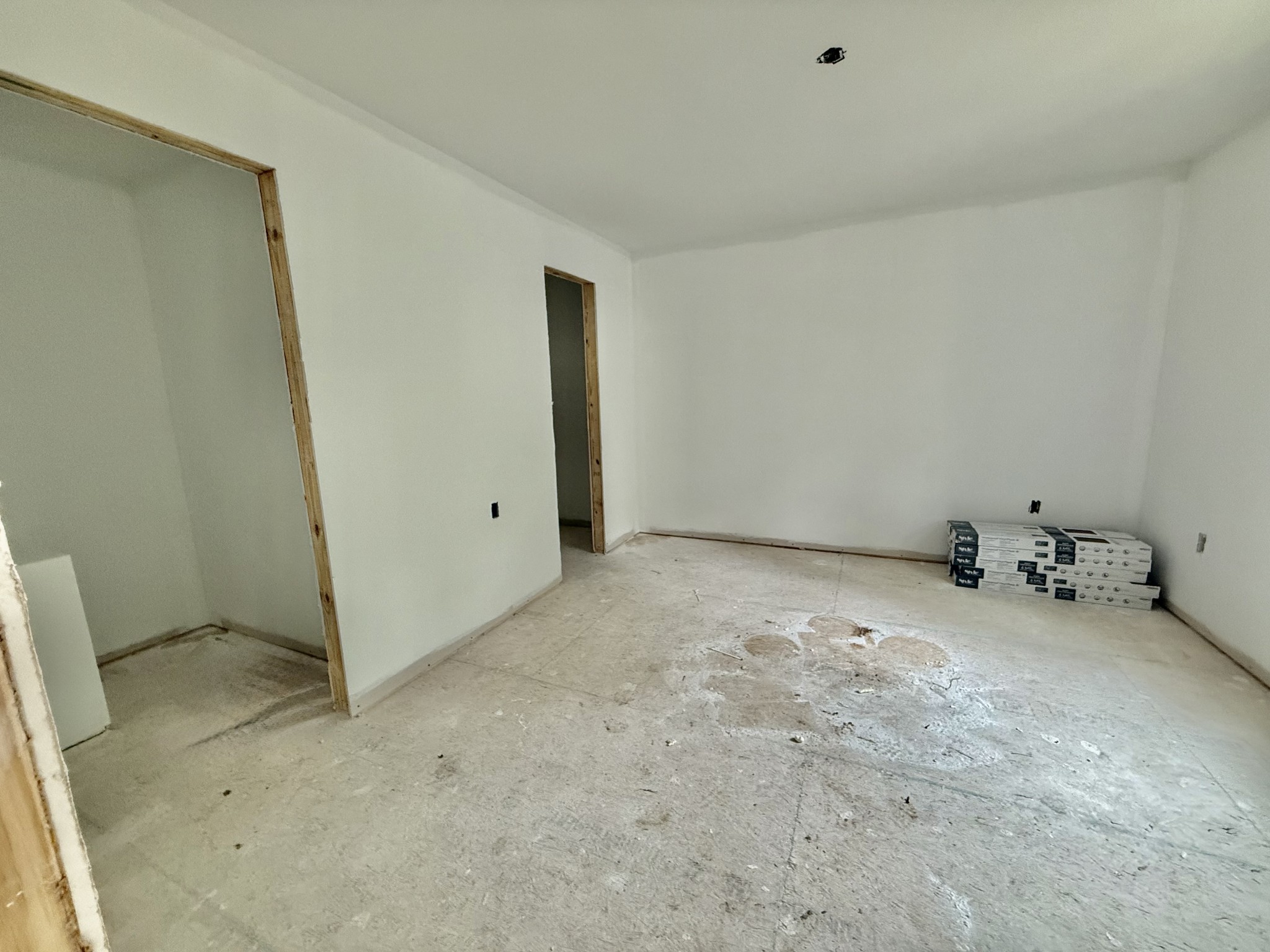 174 Central St Property Photo 5