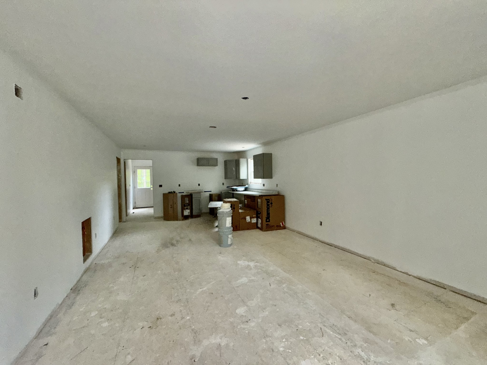226 Central St Property Photo 5