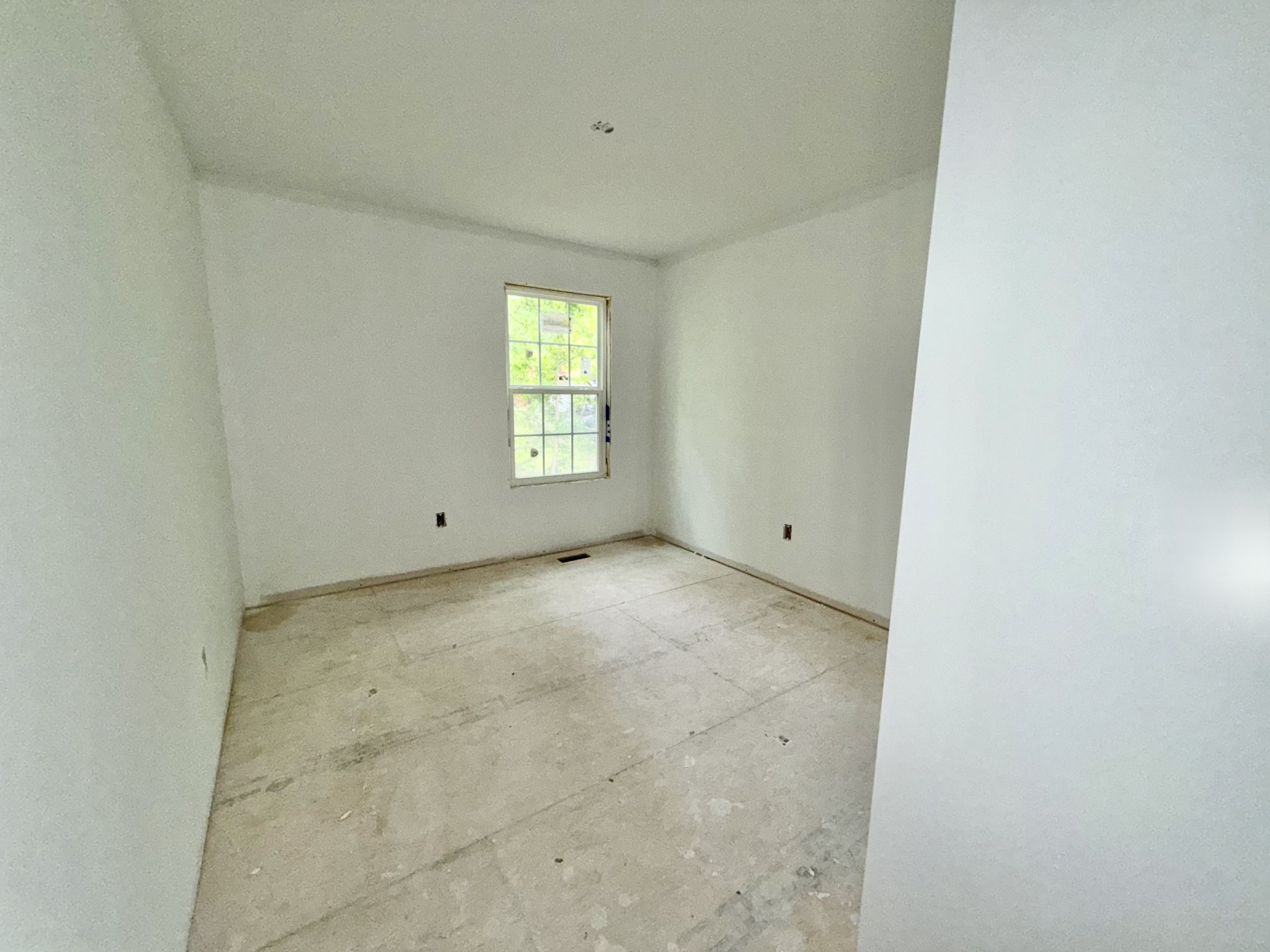 226 Central St Property Photo 6