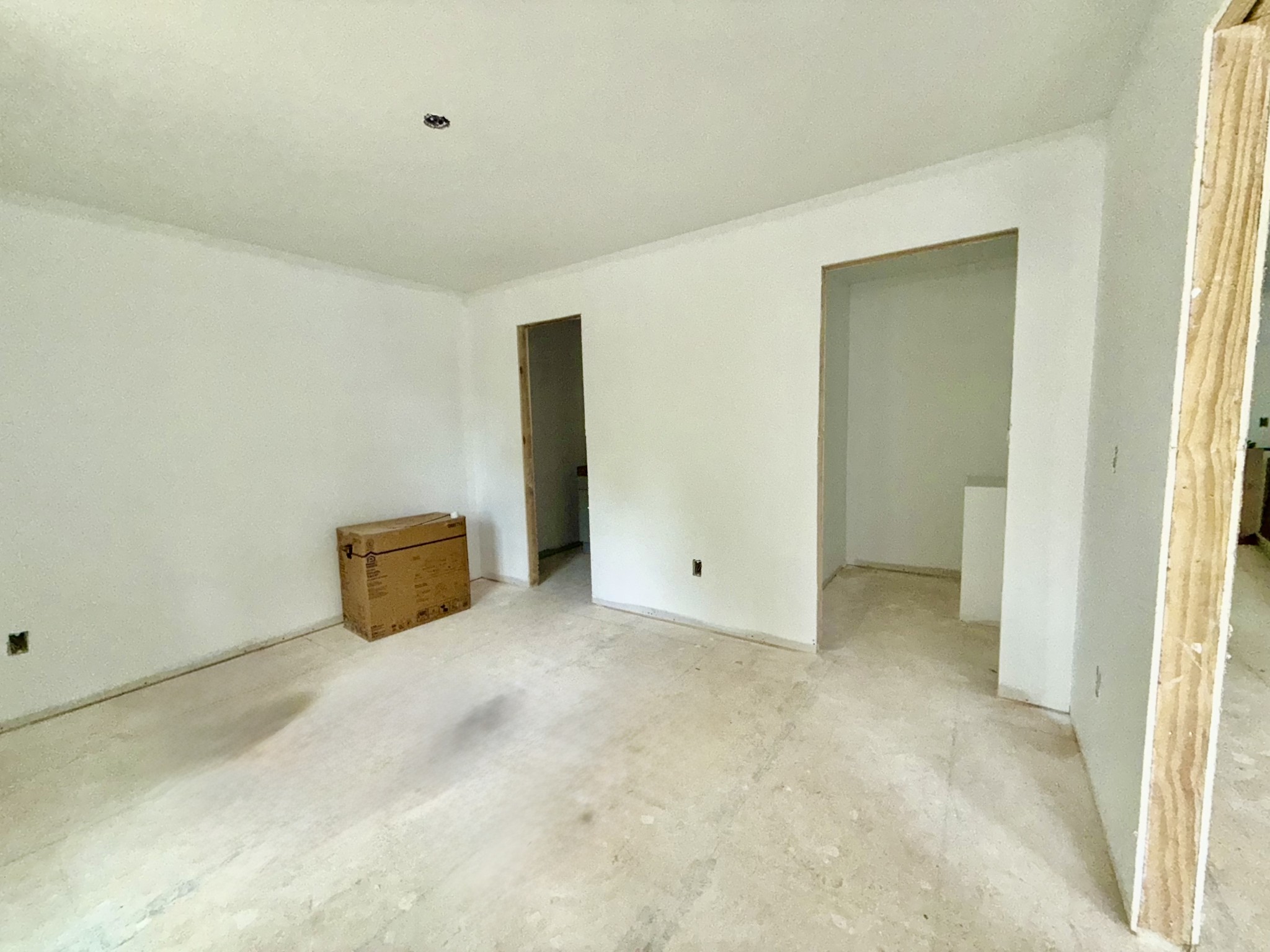226 Central St Property Photo 8