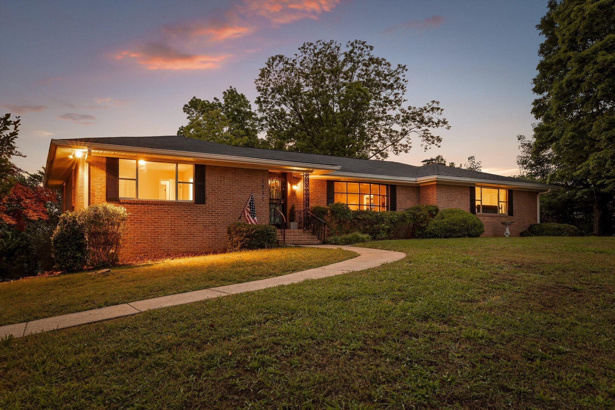 1511 Bunker Hill Drive Property Photo 1
