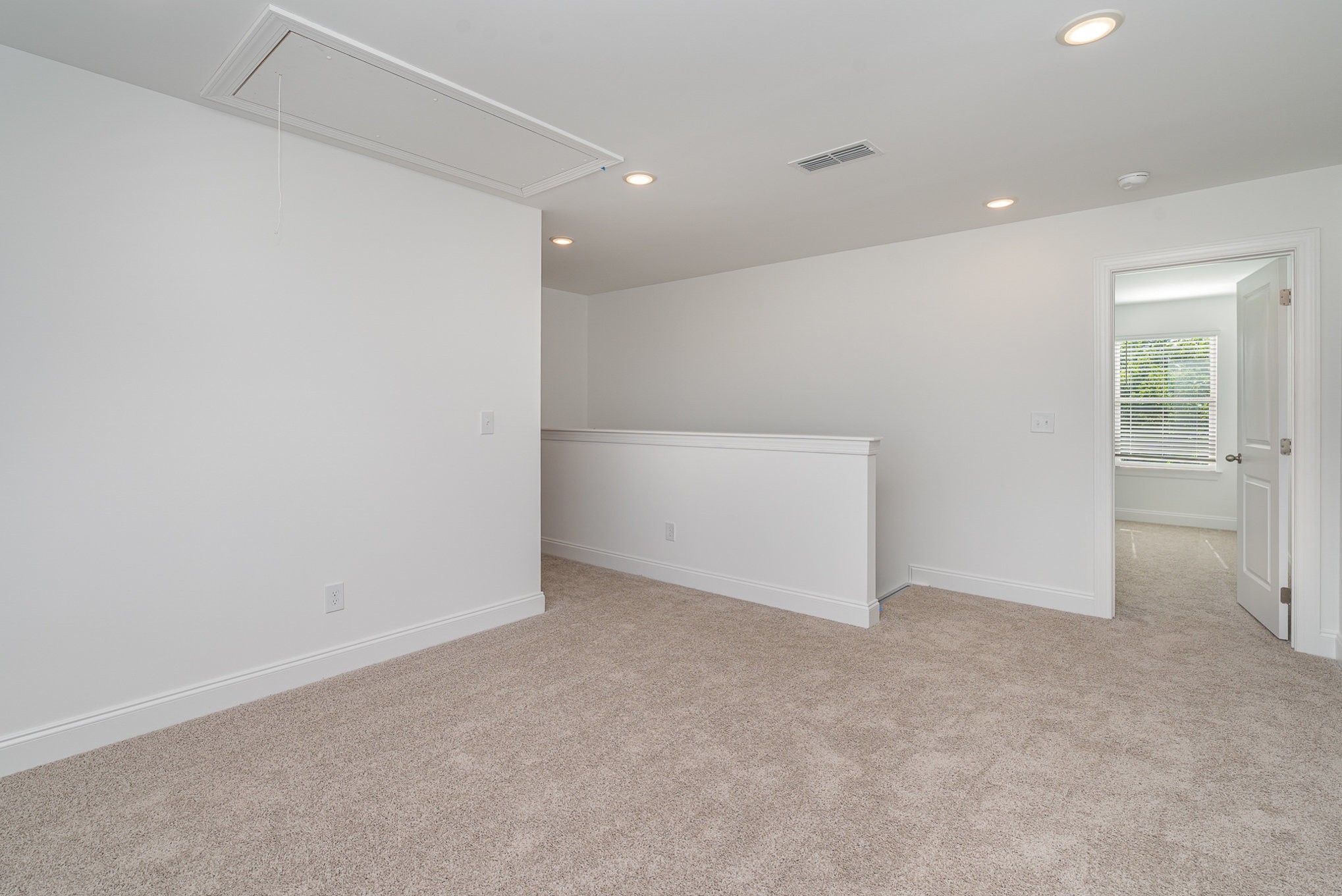 2527 Ashebrook Court Property Photo 12
