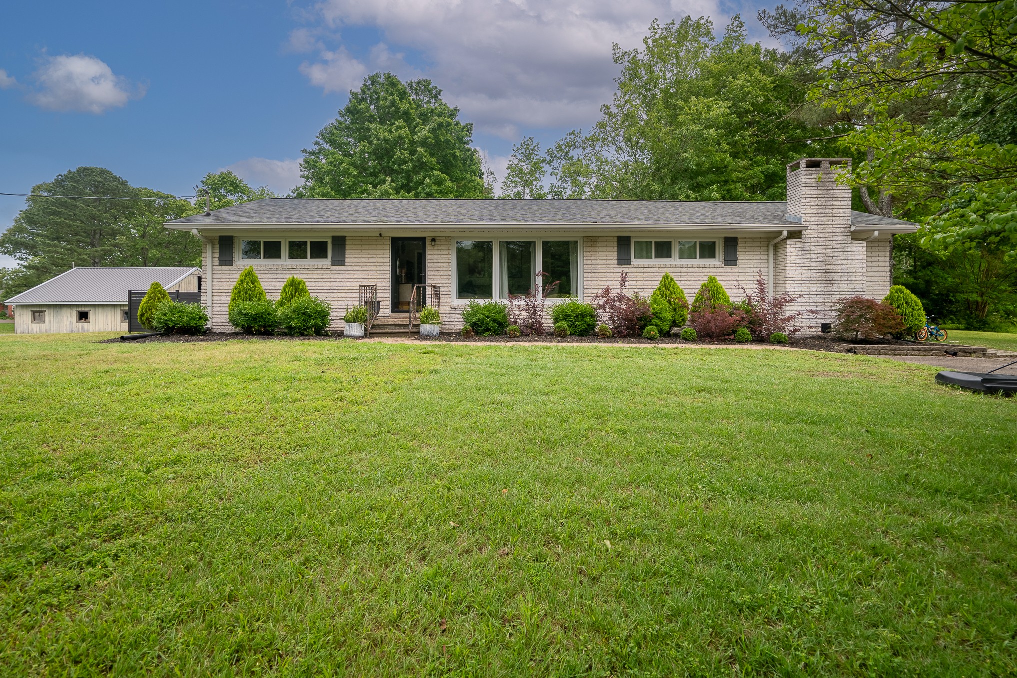 120 Revilo Rd Property Photo