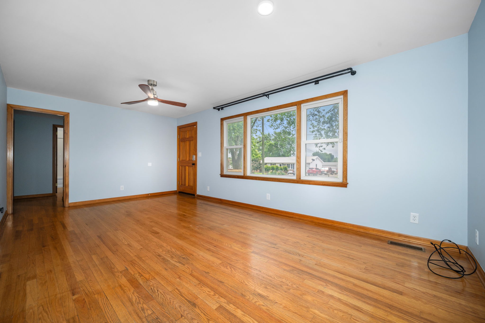 125 Enden Ave Property Photo 5