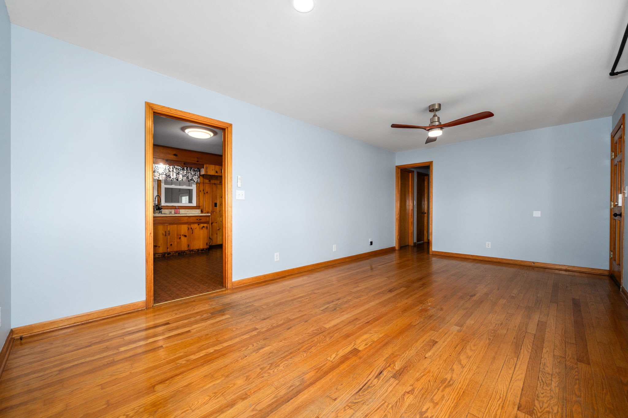 125 Enden Ave Property Photo 6