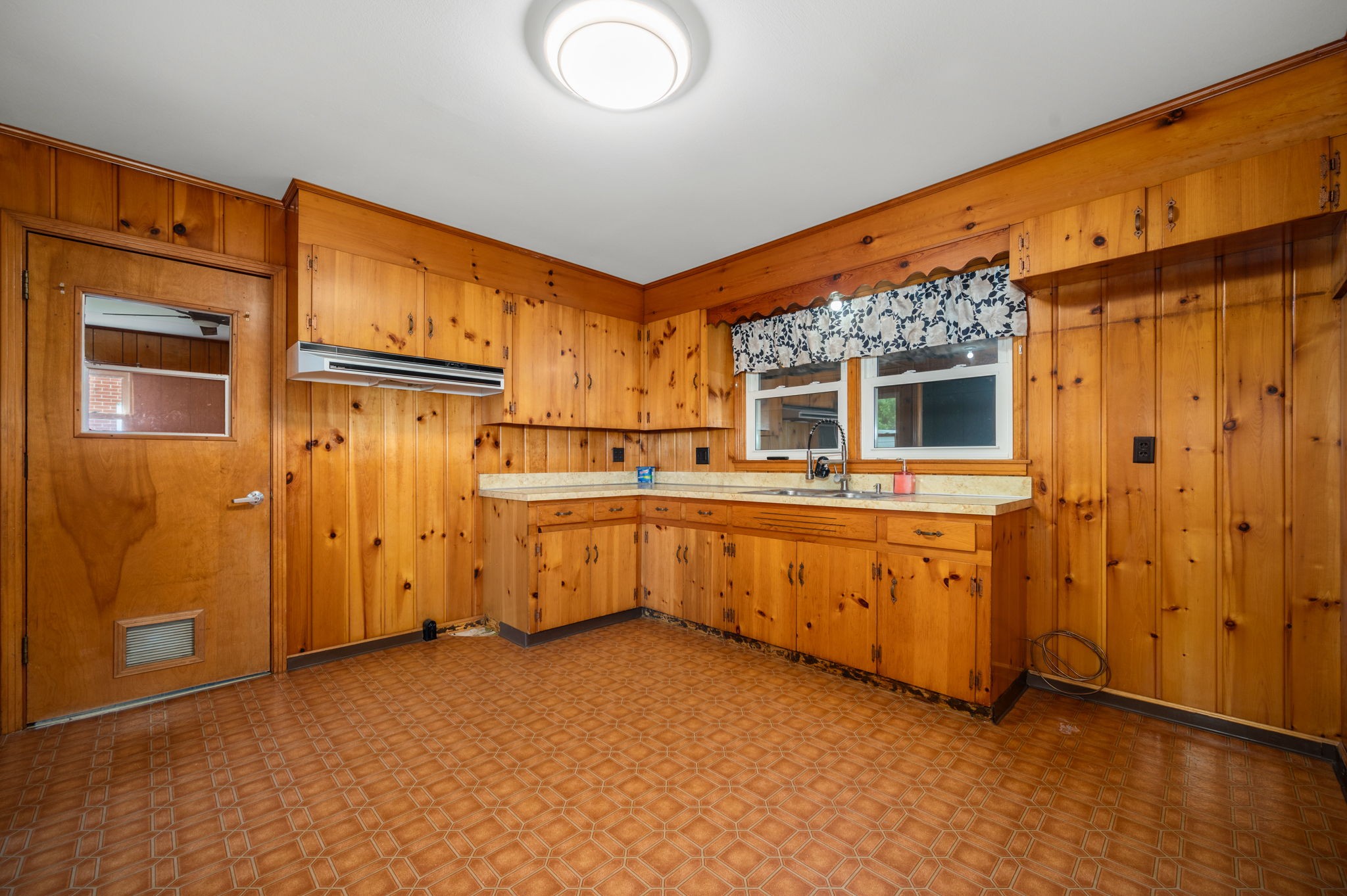 125 Enden Ave Property Photo 10