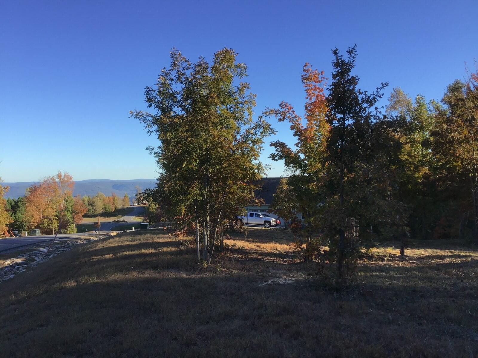 245 Lookout View Drive Property Photo 5