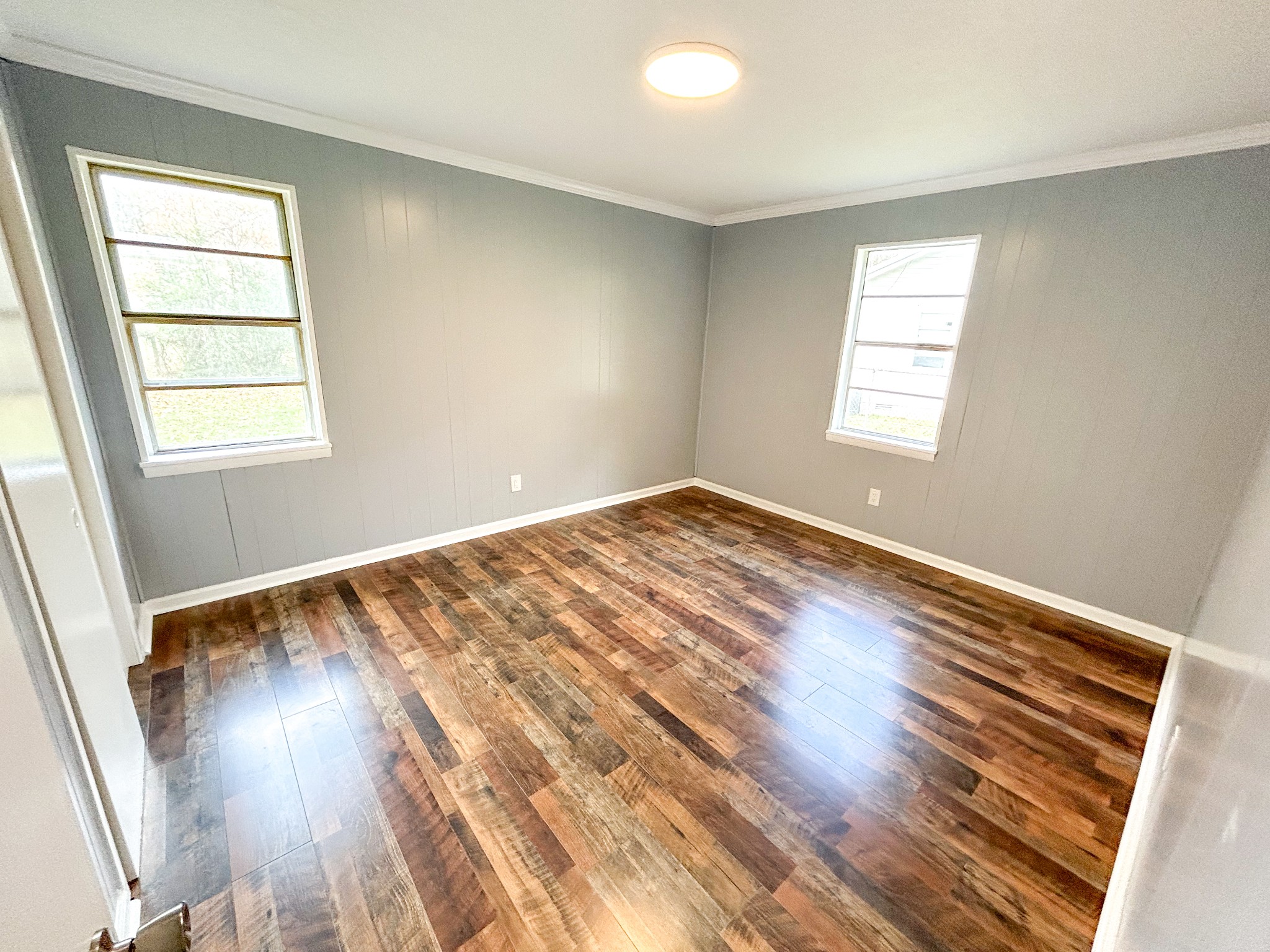 727 Powell St Property Photo 15