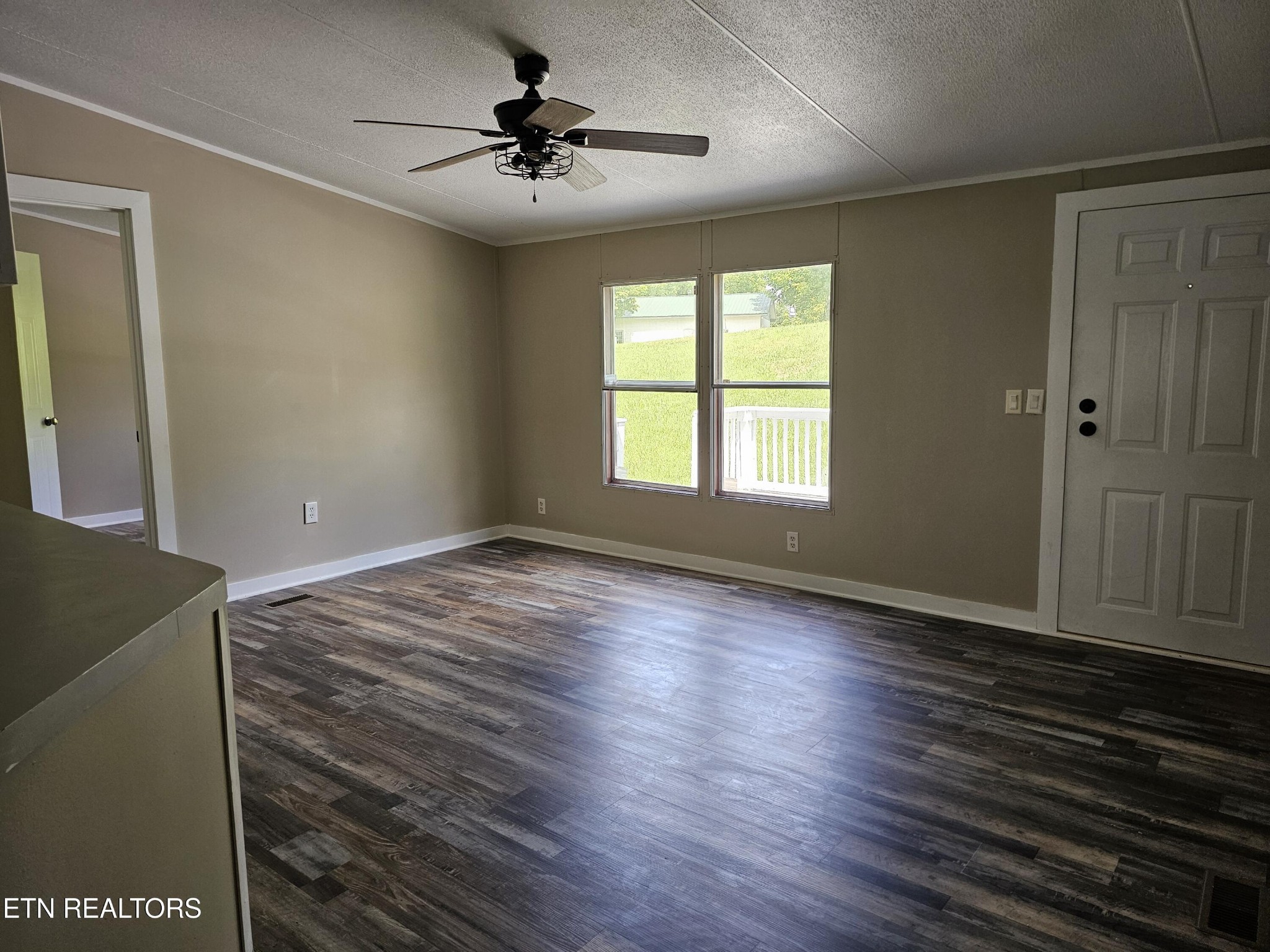 277 Coolidge Rd Property Photo 5