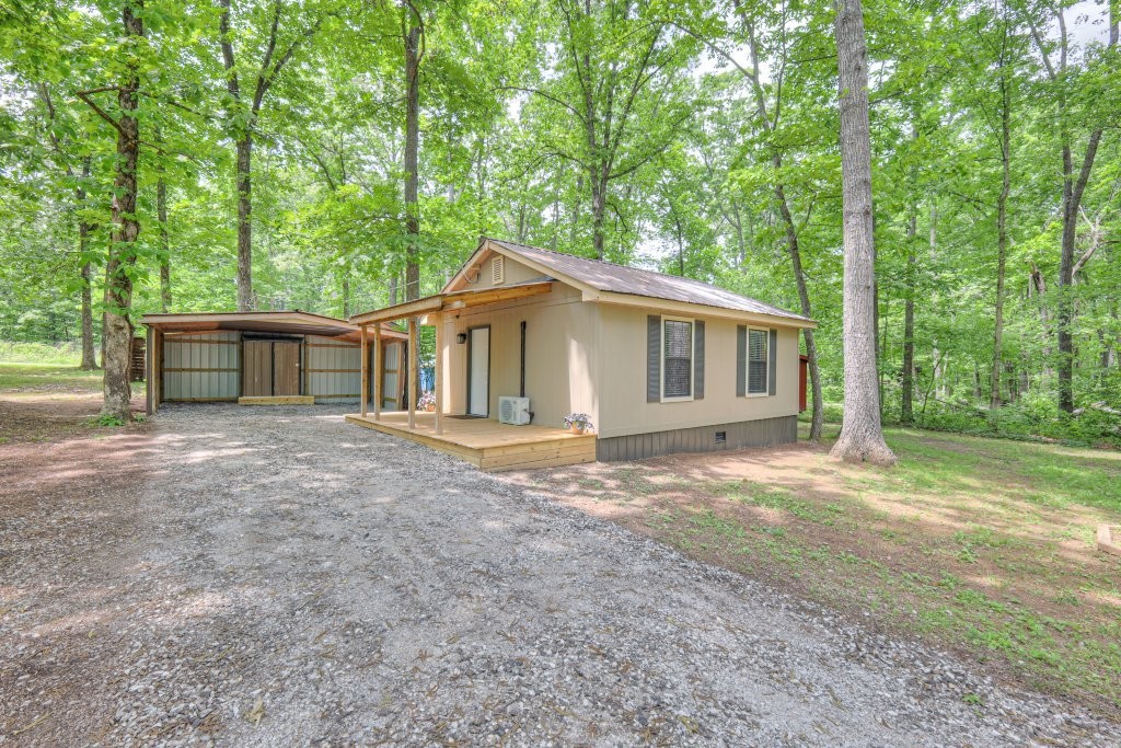 227 Corinth Road Property Photo