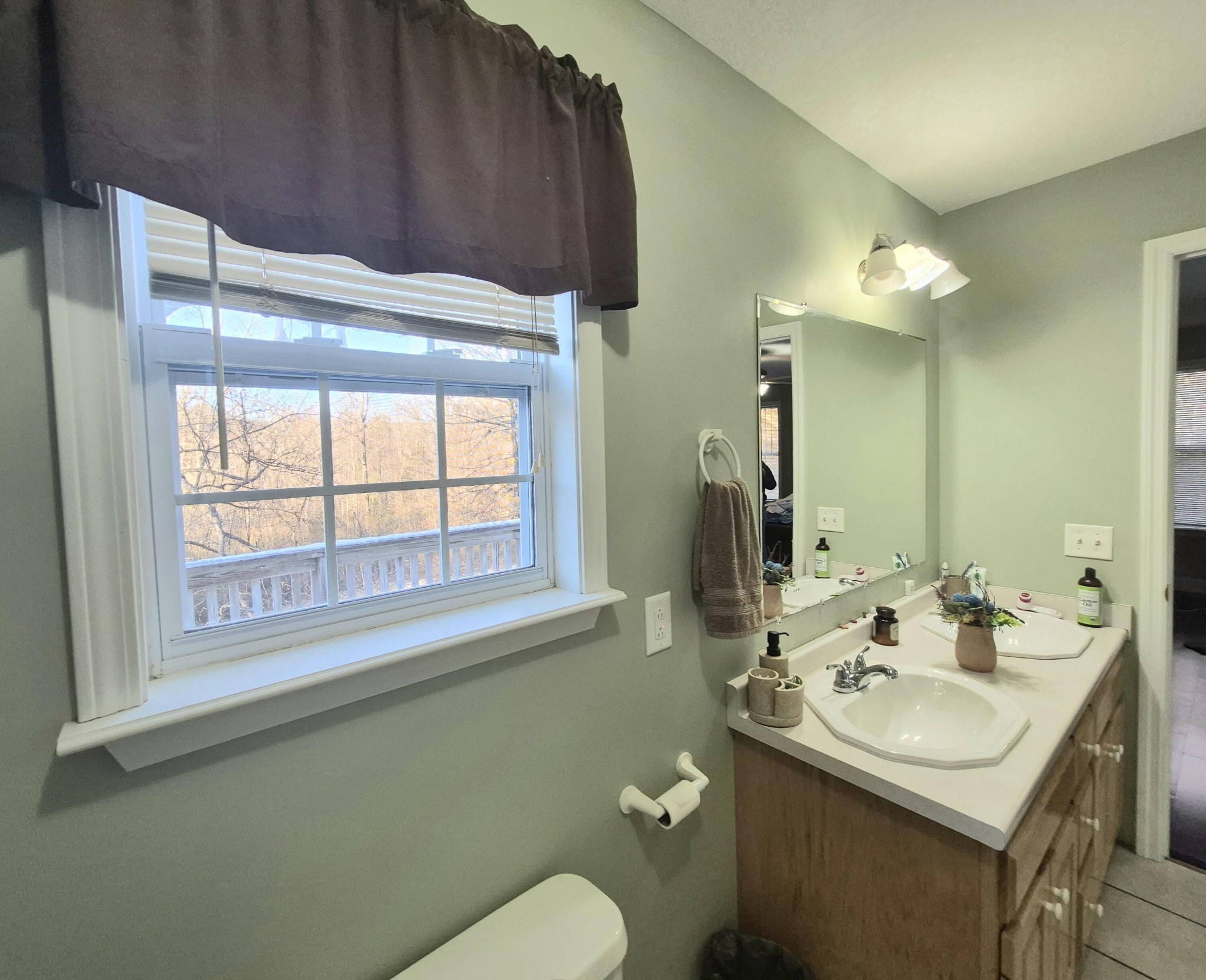 21 Morgan Road Property Photo 23