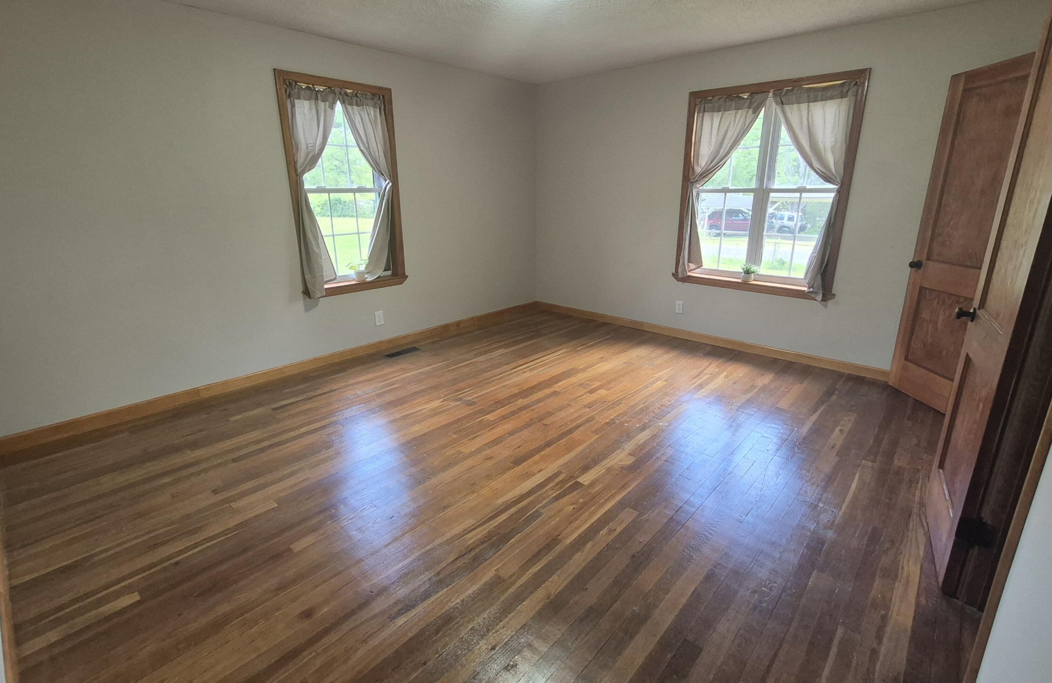 525527 Shady Grove Road Property Photo 27