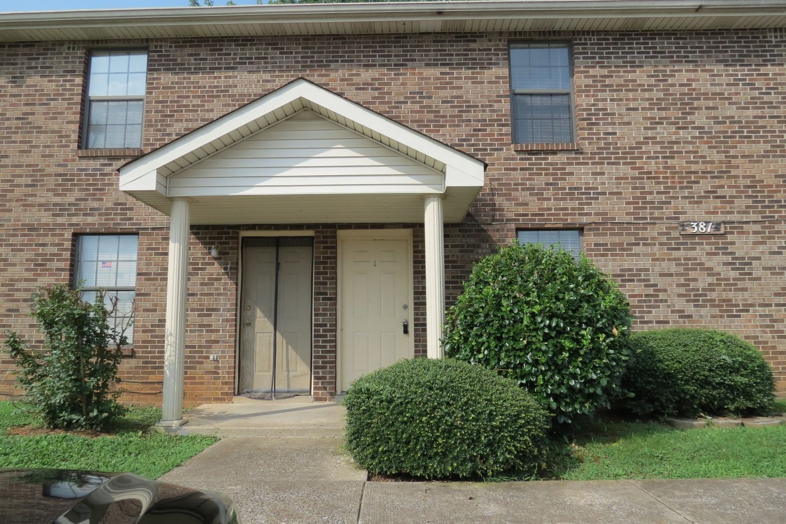 381 Peabody Dr Property Photo 1