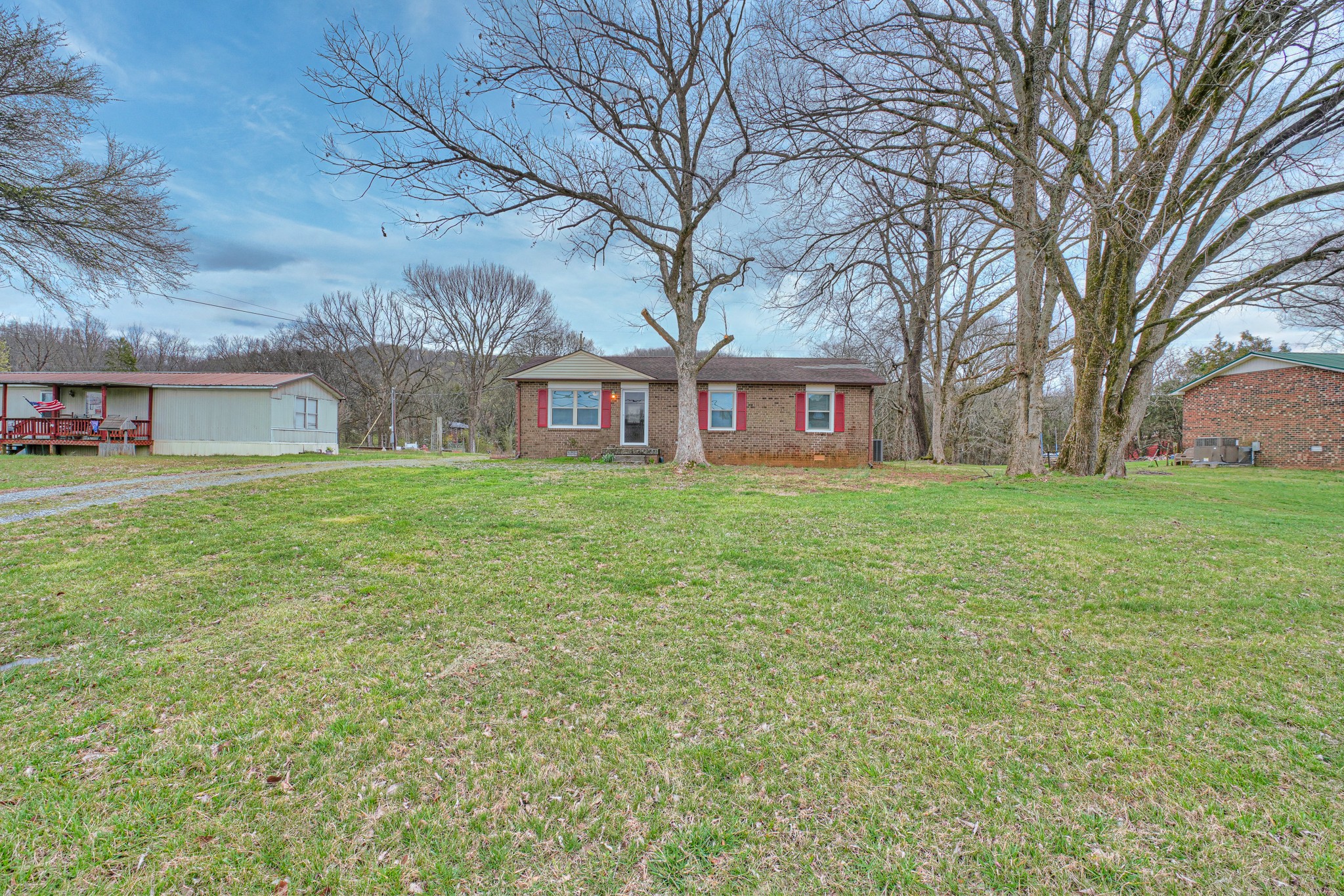 775 Dickens Hill Rd Property Photo