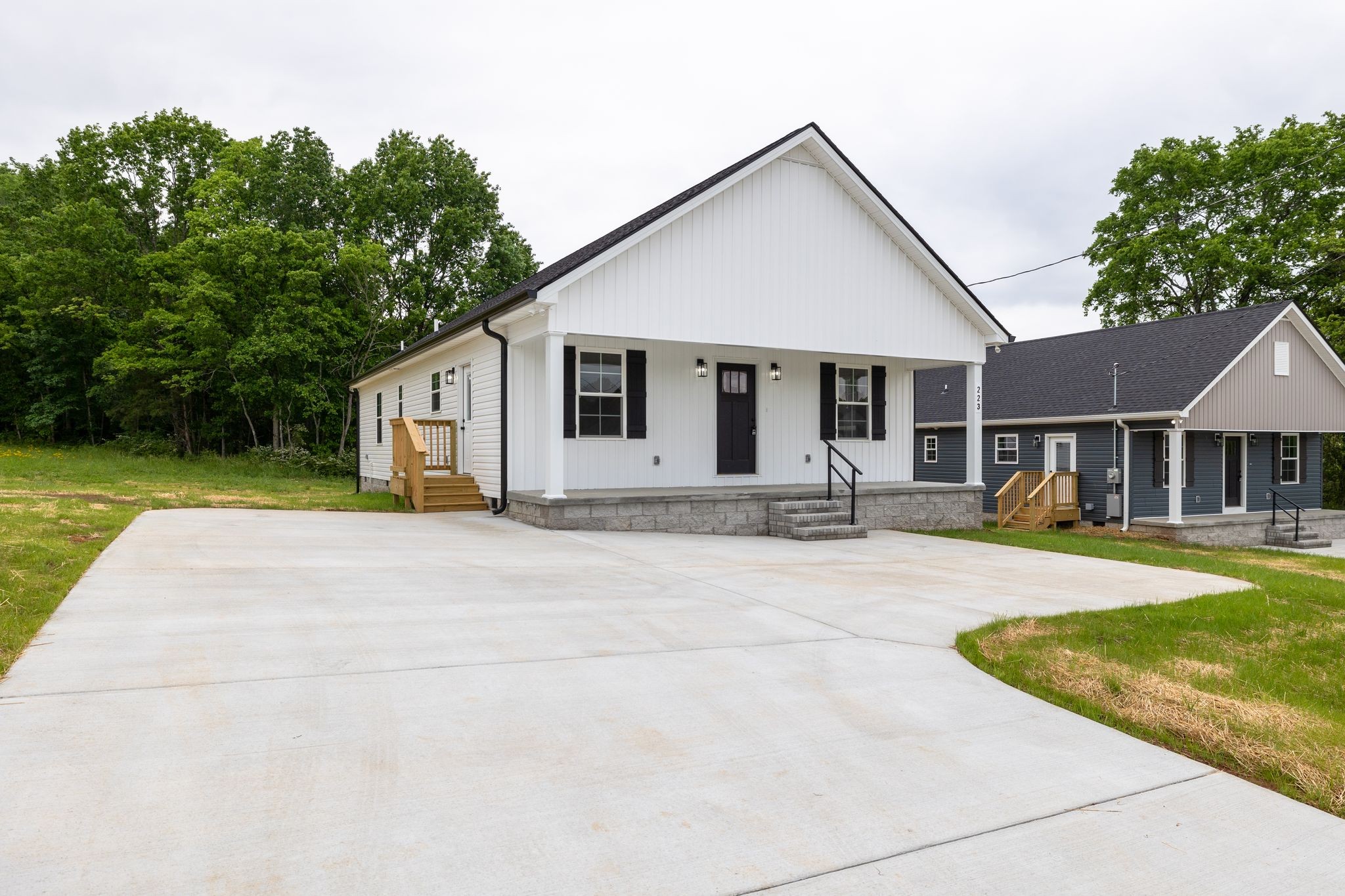 223 Coney Island Rd Property Photo