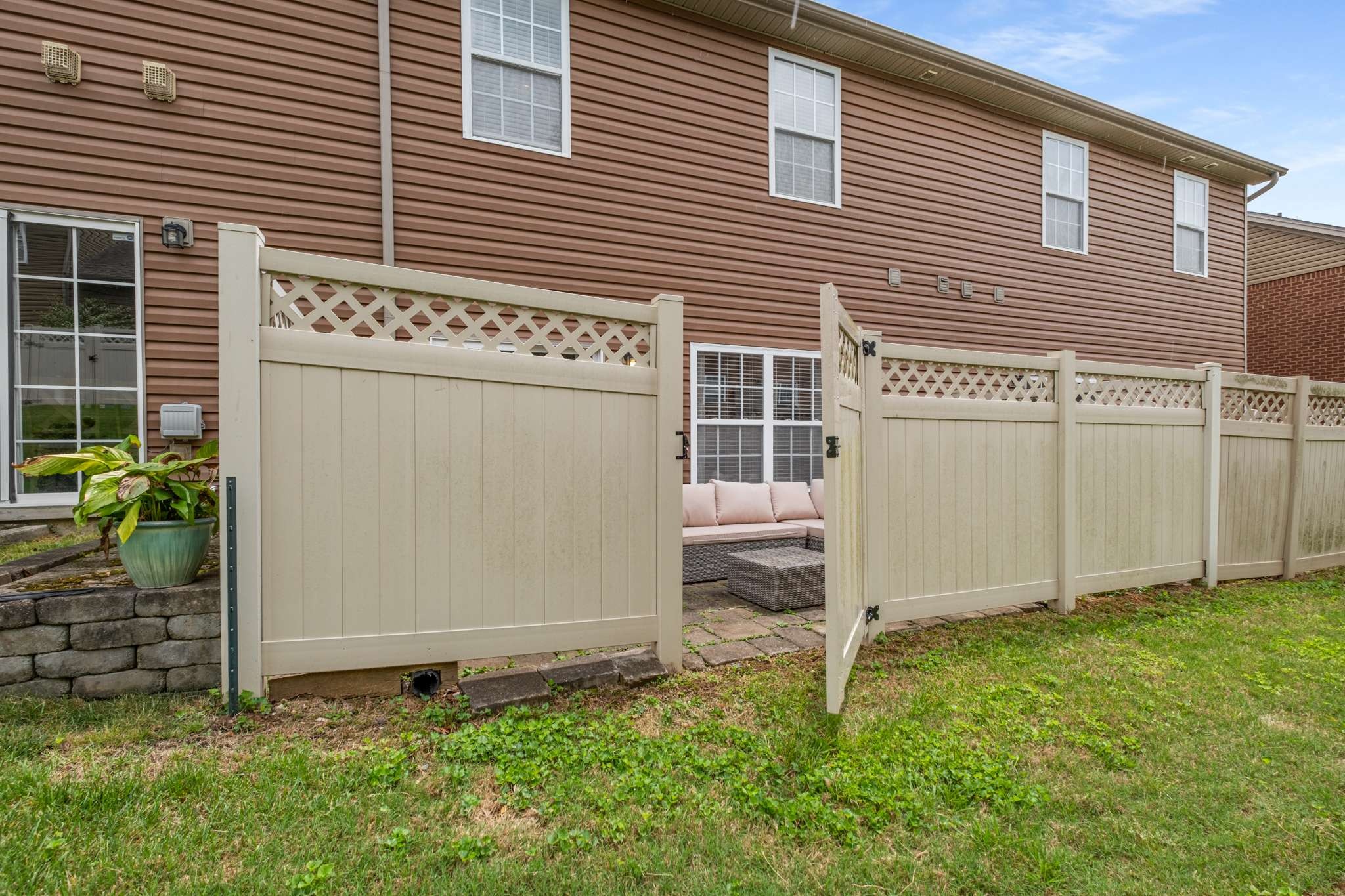 1021 Ashmore Dr Property Photo 31