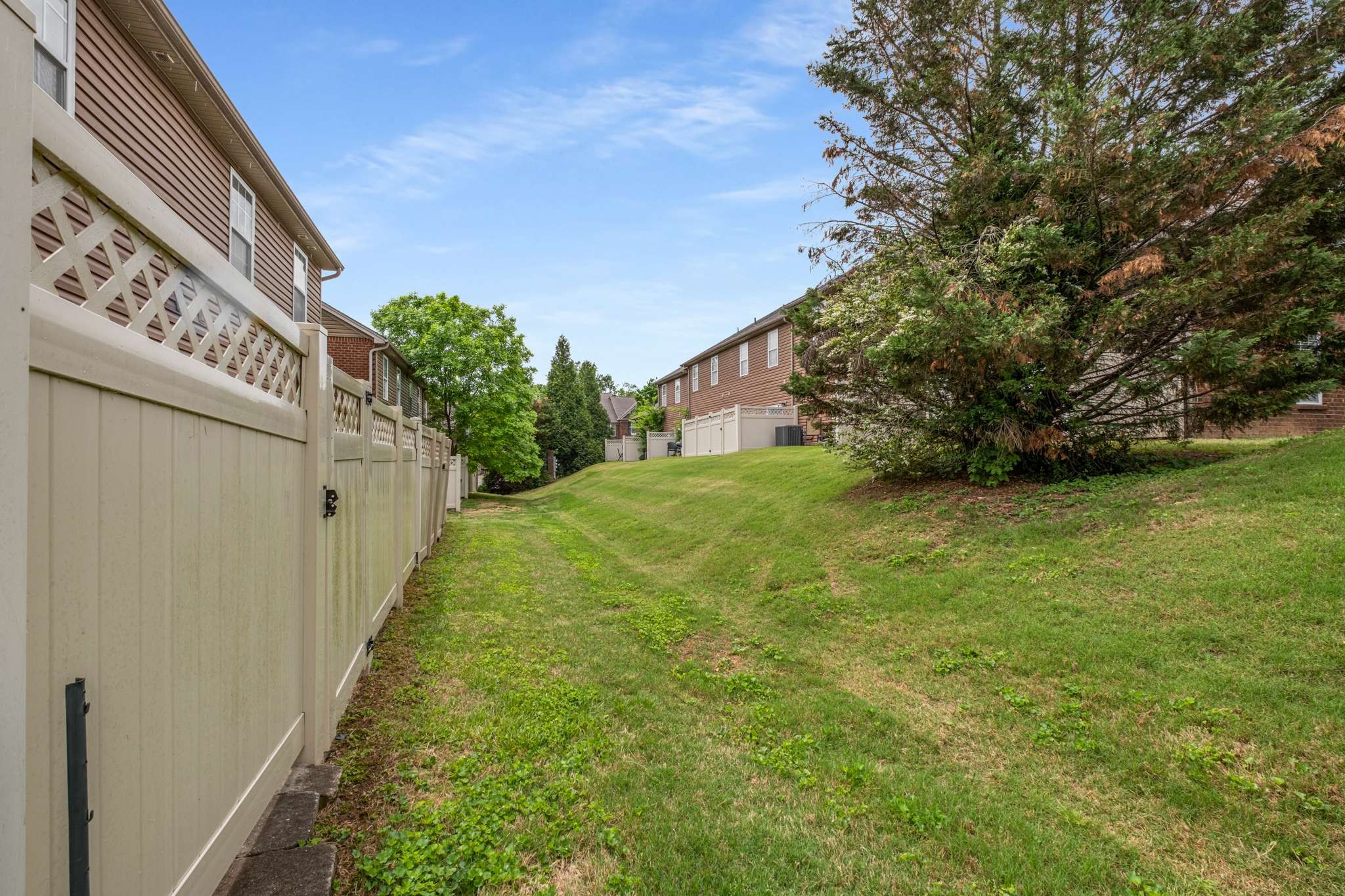1021 Ashmore Dr Property Photo 32