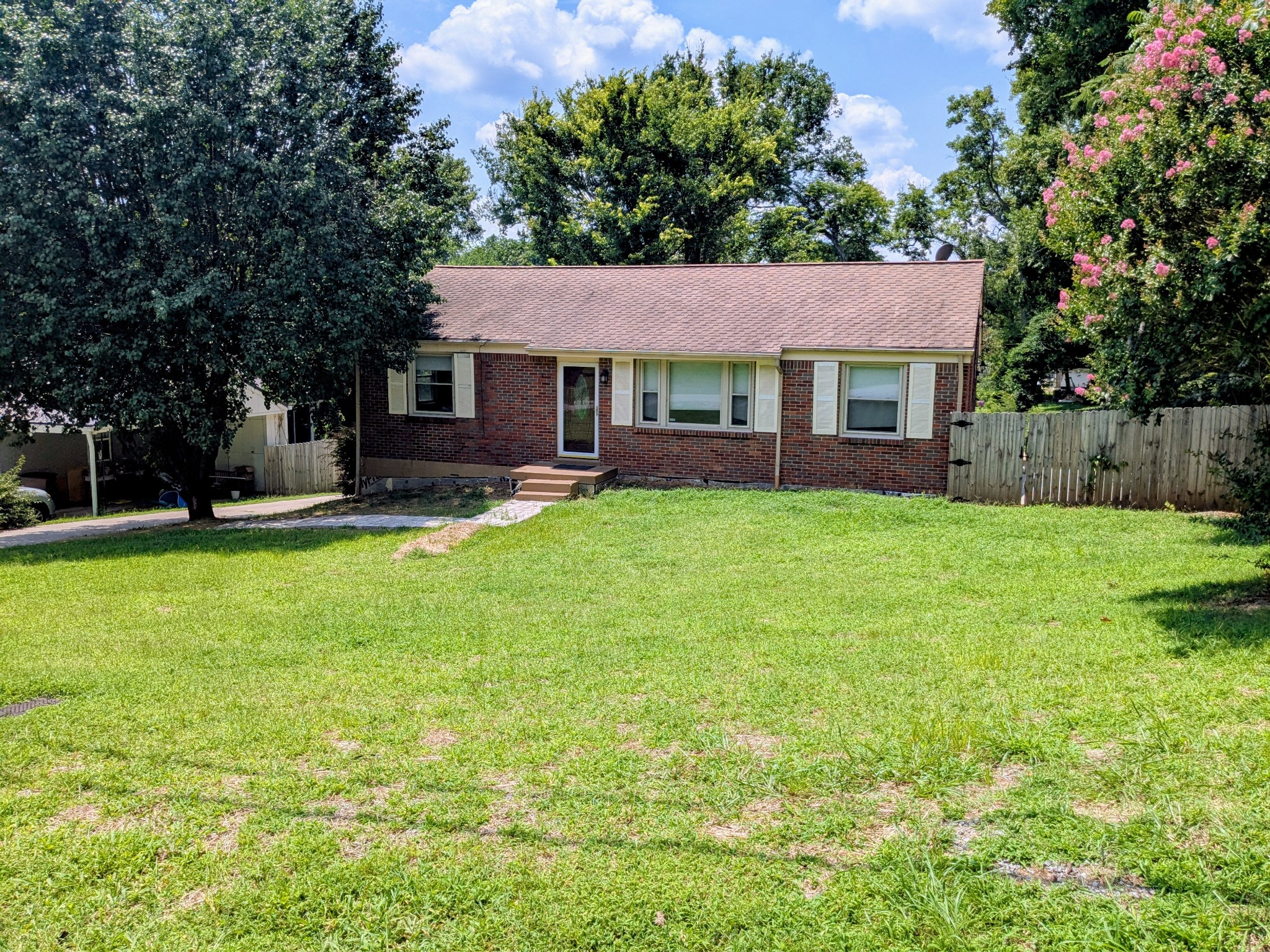 3321 Mimosa Dr Property Photo 1