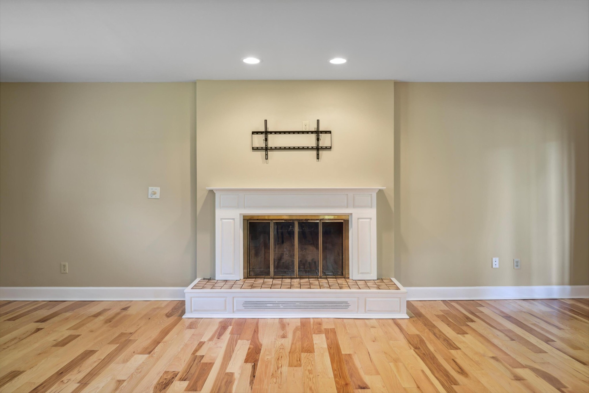 7470 Twin Brook Drive Property Photo 7