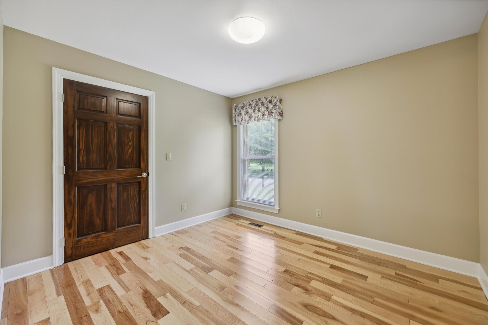 7470 Twin Brook Drive Property Photo 29