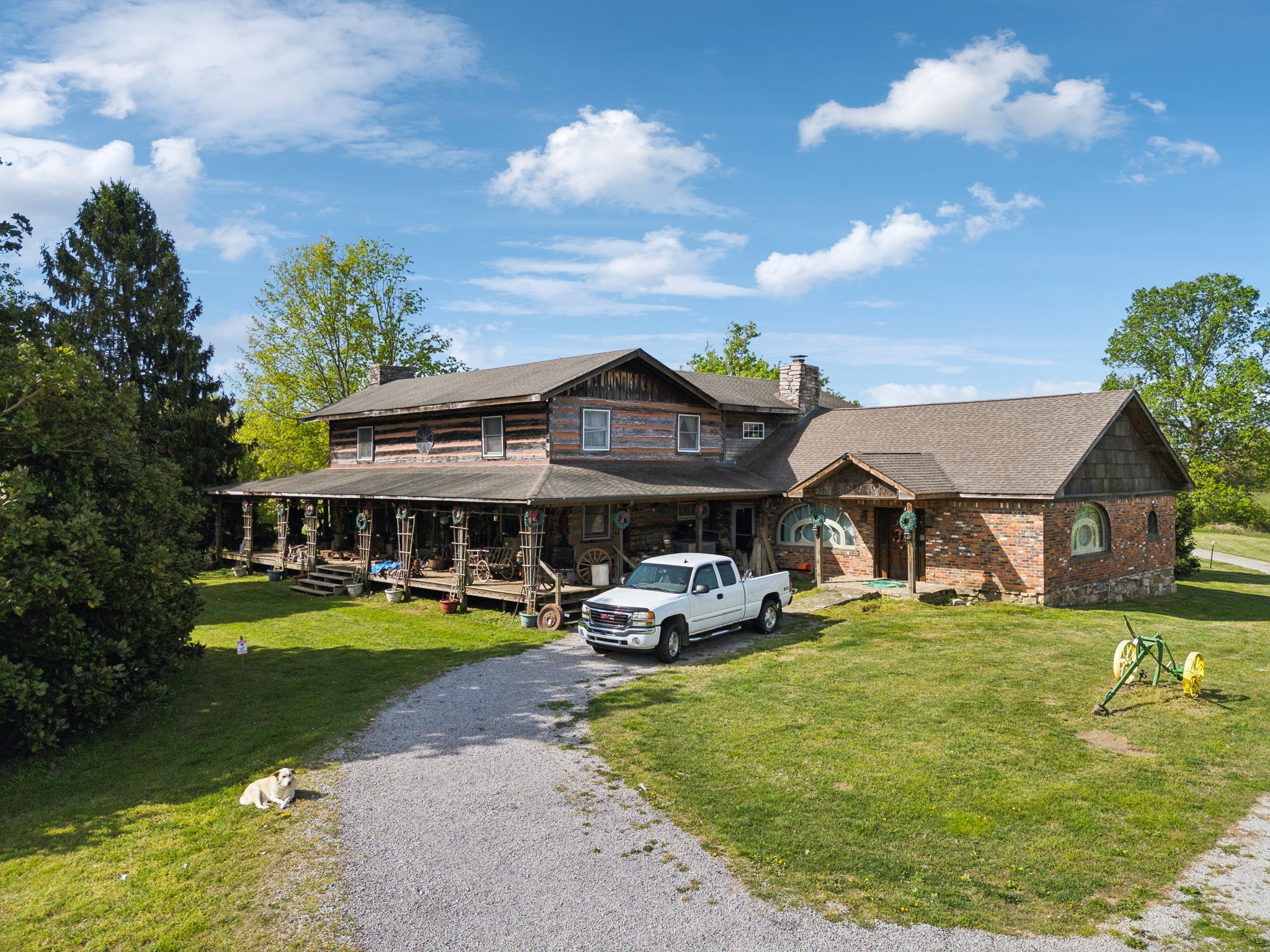2323 Old Apple Hill Rd