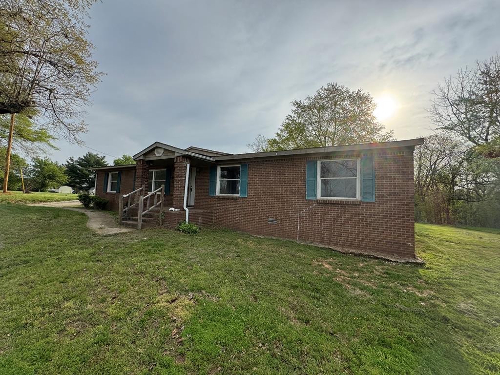 1784 Howard Dickerson Rd Property Photo 1