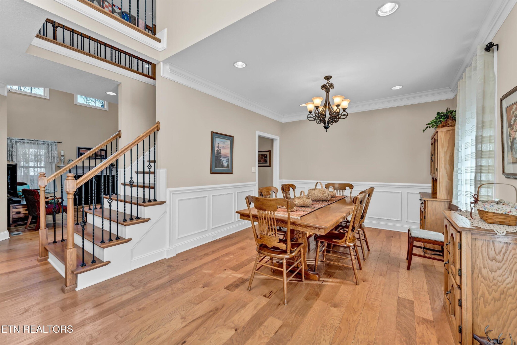 5606 Bridgehampton Drive Property Photo 6