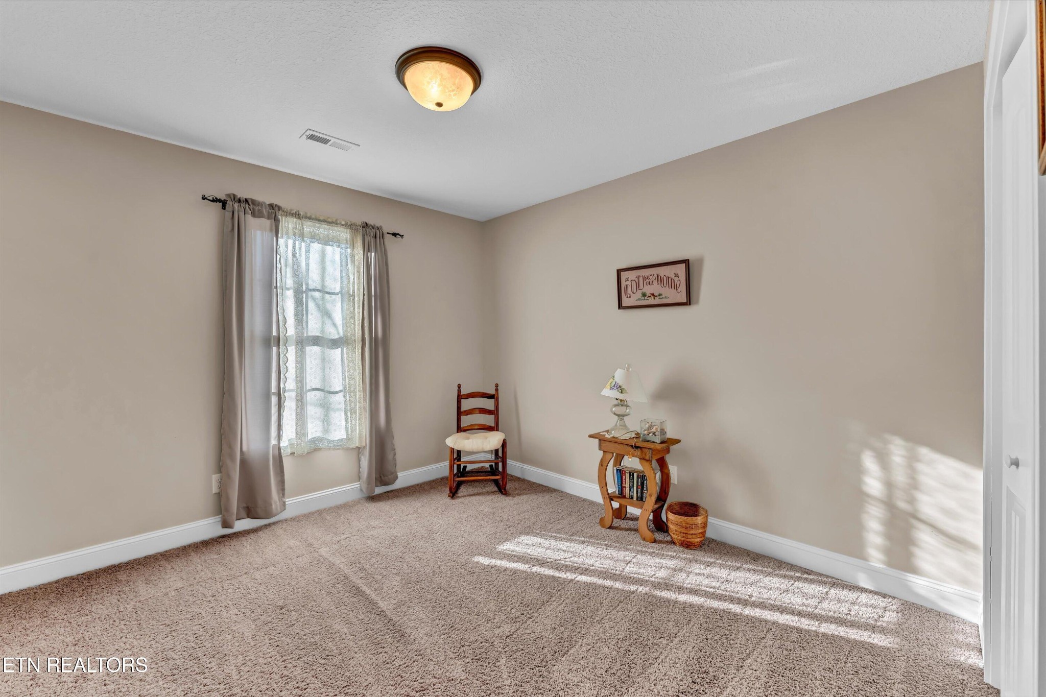 5606 Bridgehampton Drive Property Photo 27