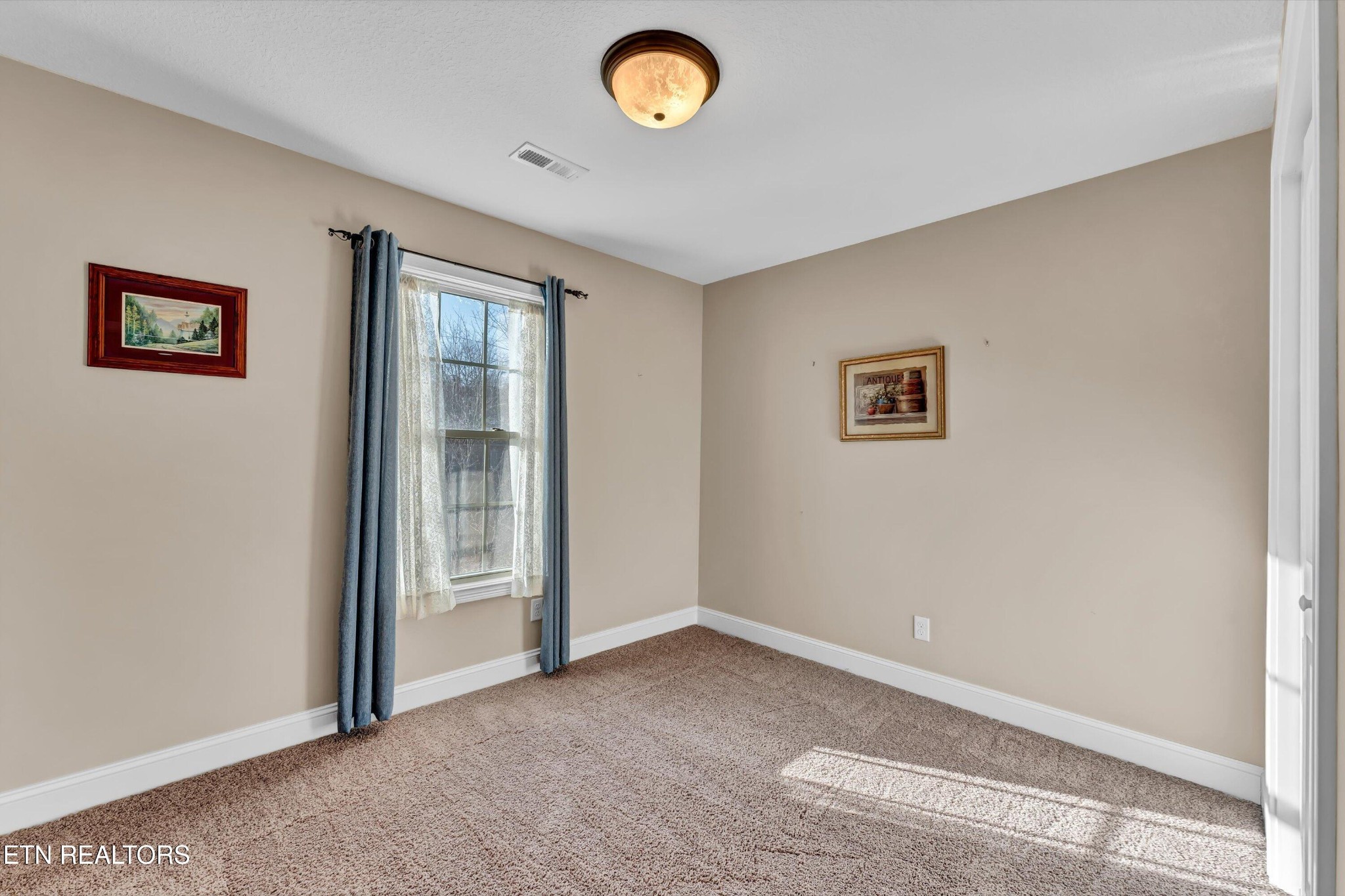 5606 Bridgehampton Drive Property Photo 30