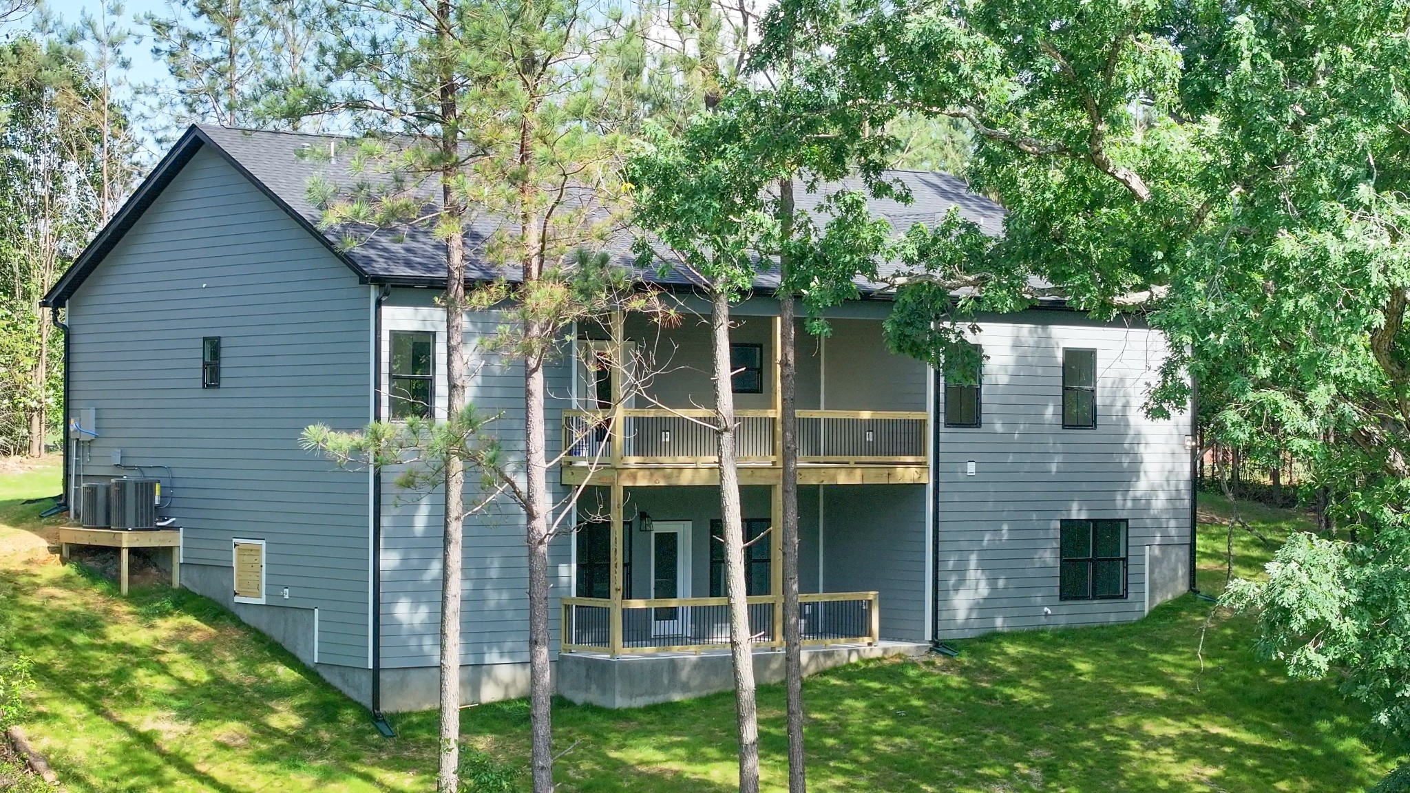 565 Shelton Rd Property Photo 3