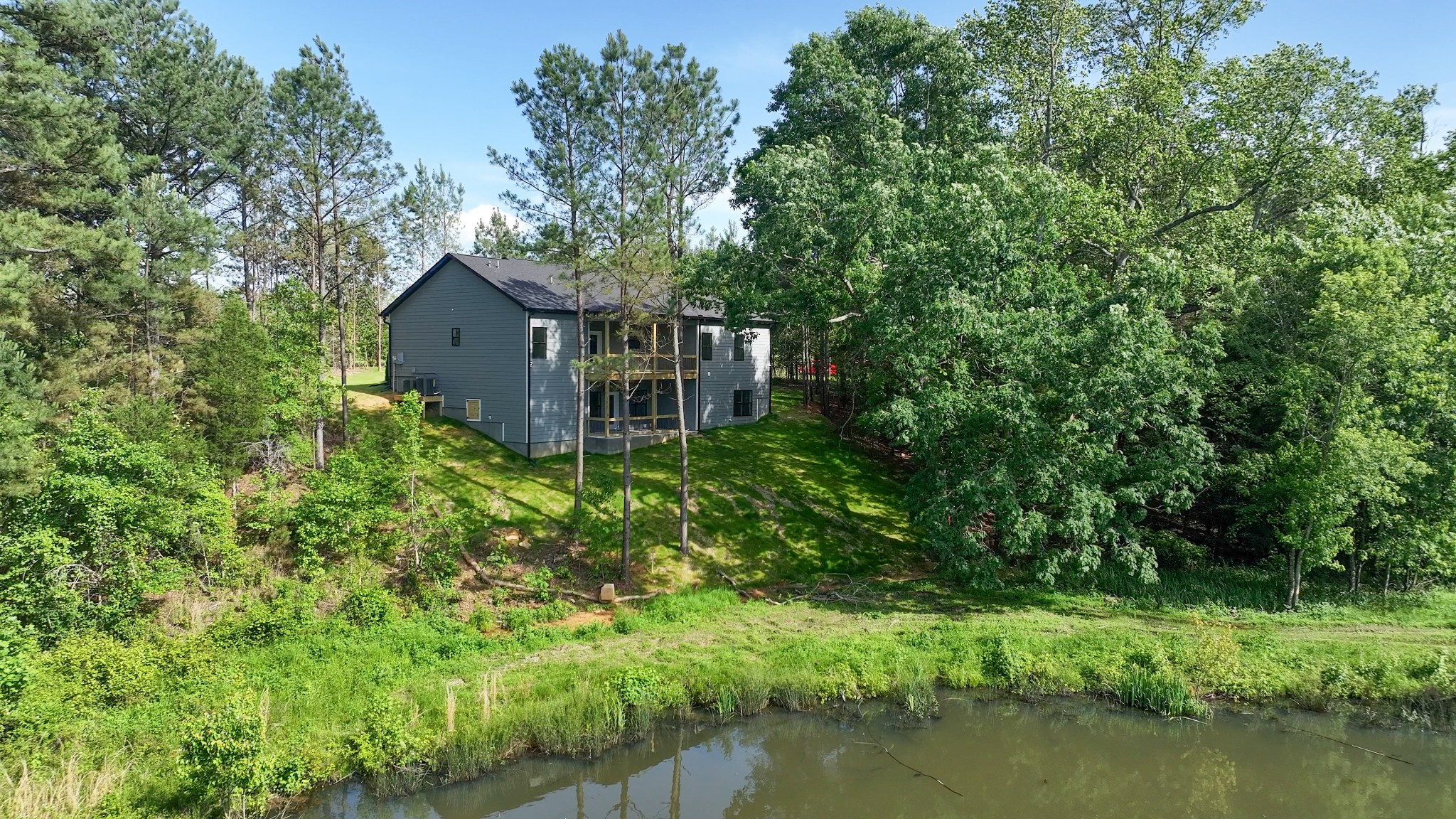 565 Shelton Rd Property Photo 4