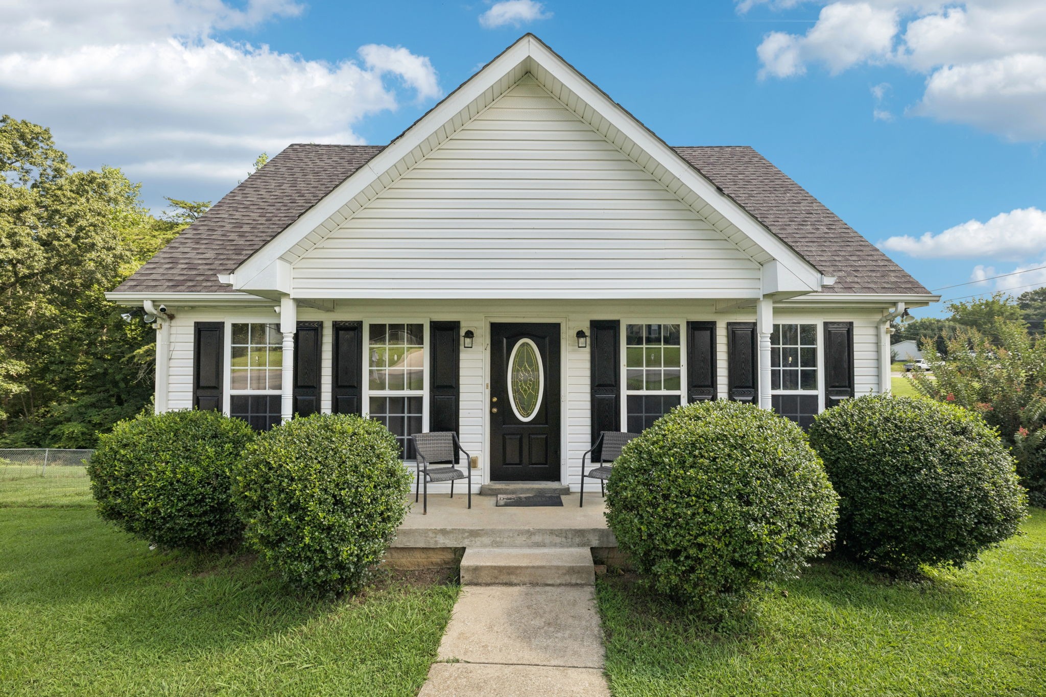 1000 Corlew Ln Property Photo 1