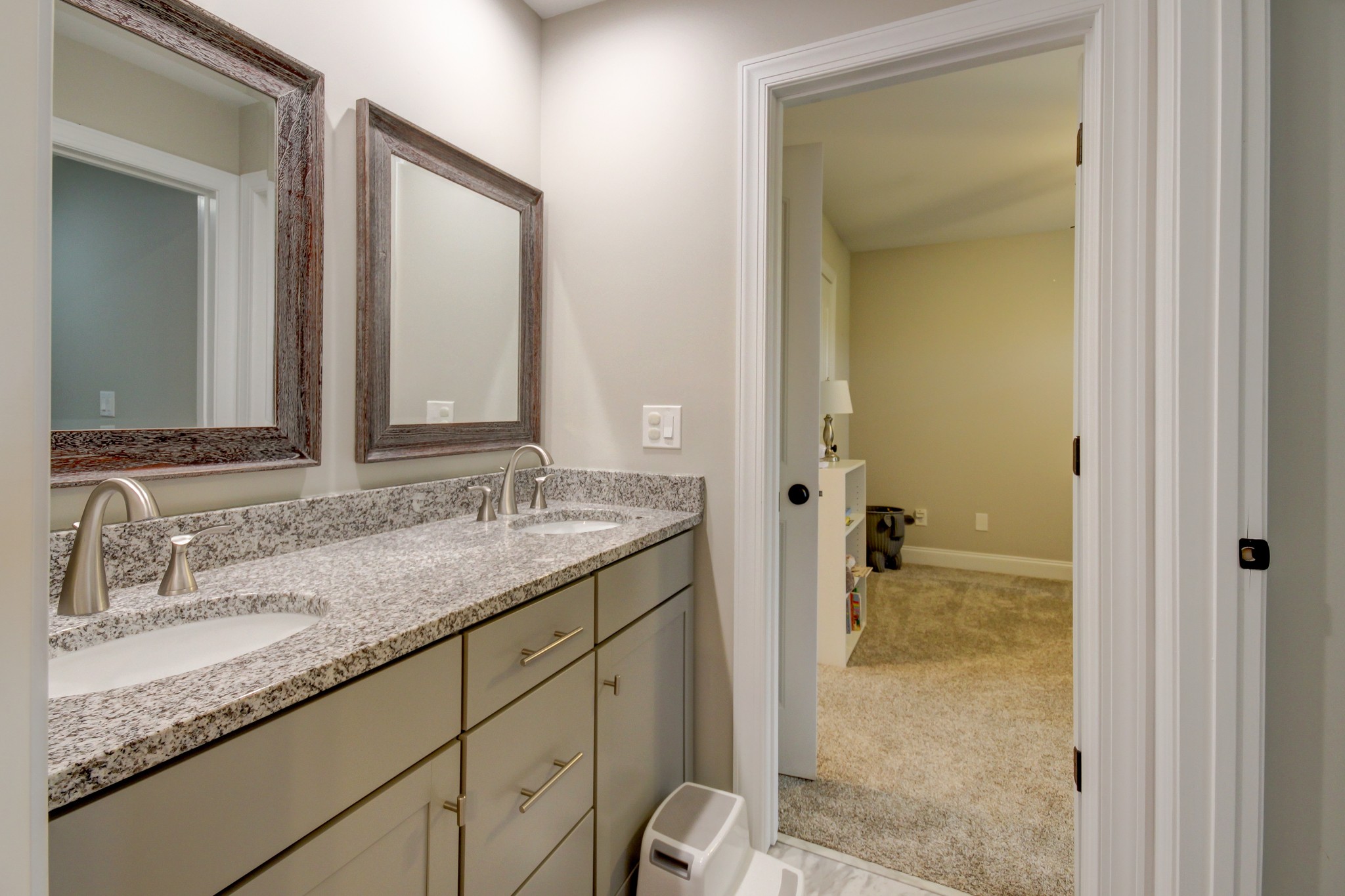 864 S Ridge Trl Property Photo 36