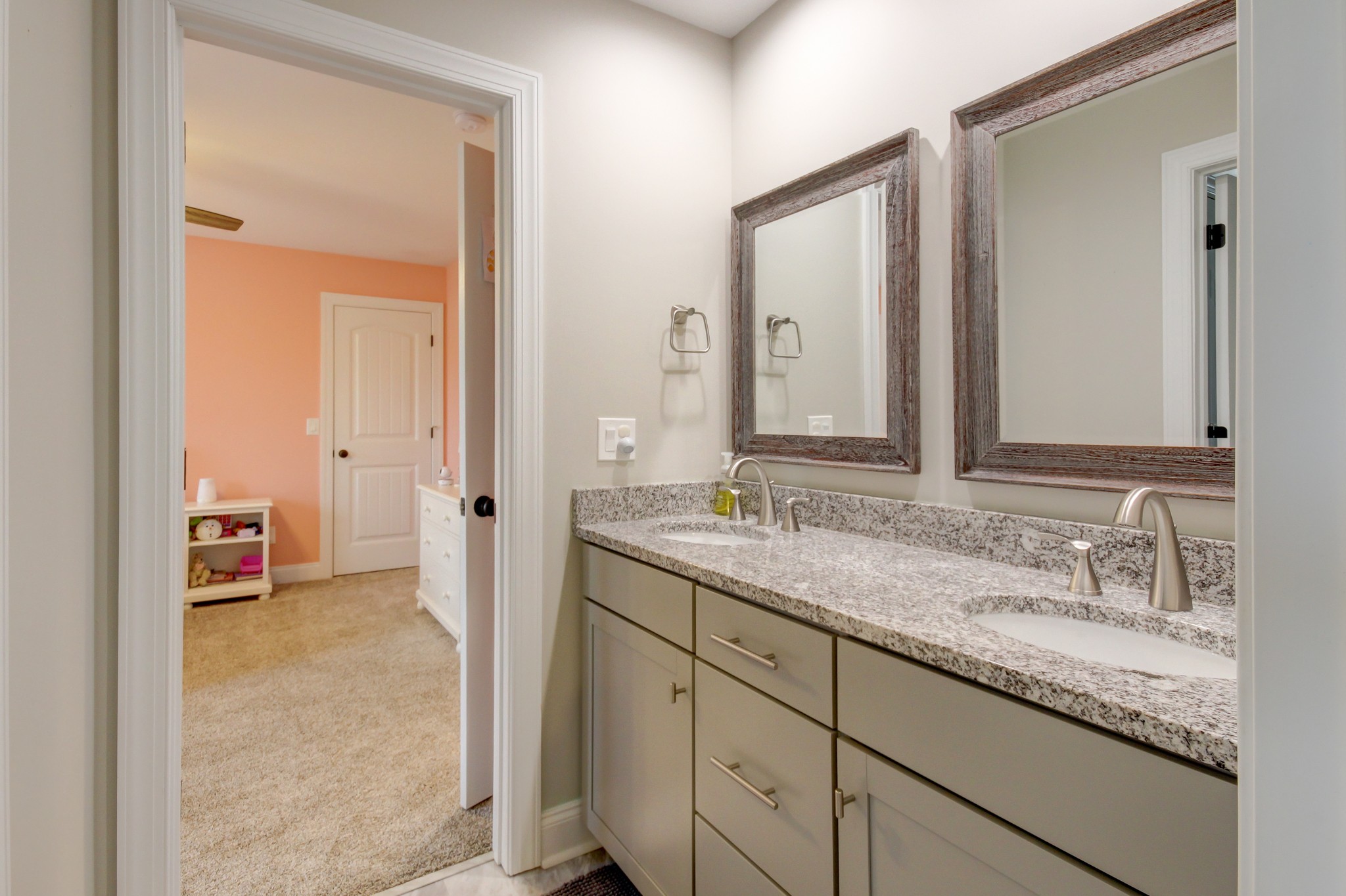 864 S Ridge Trl Property Photo 42