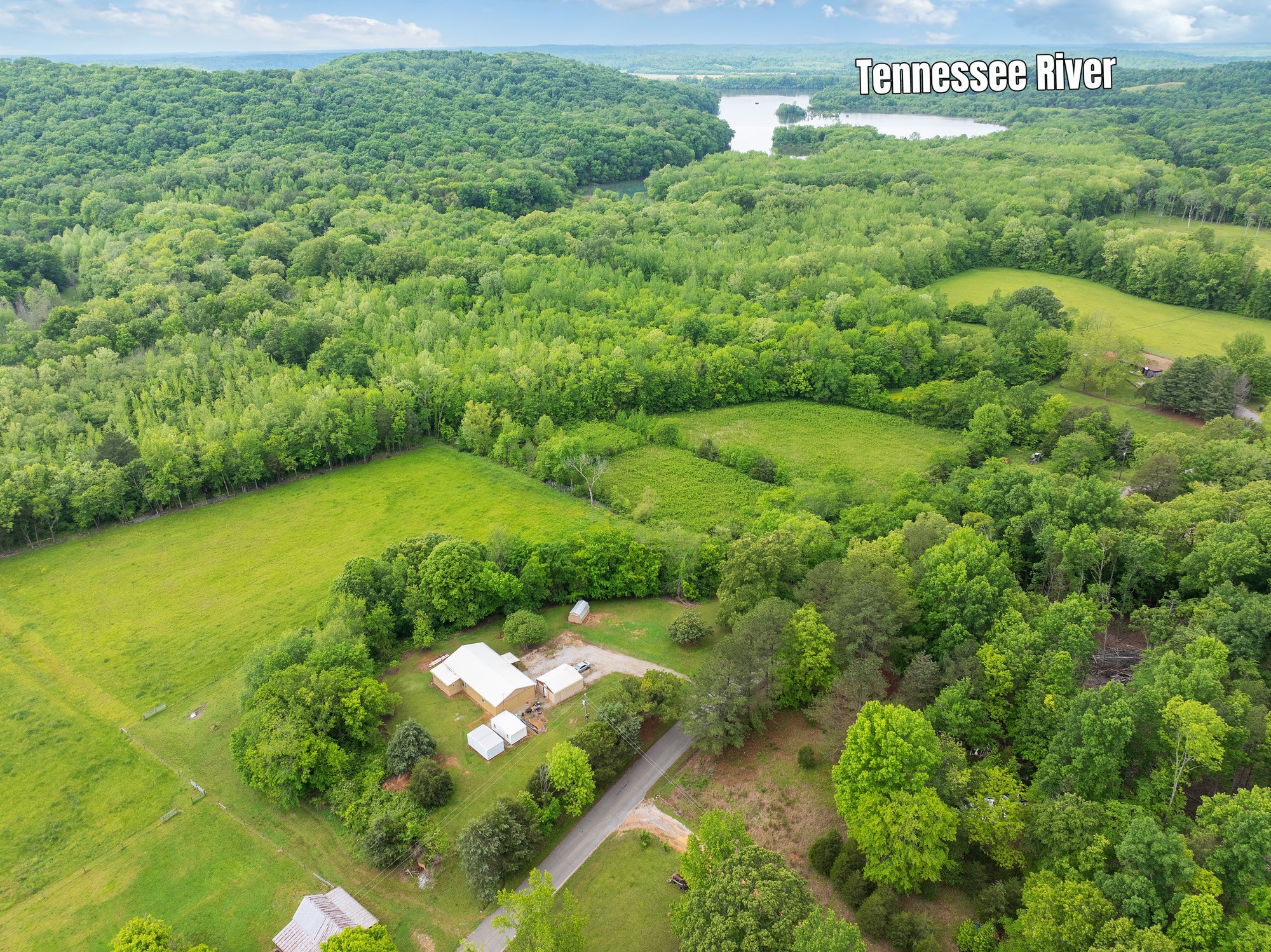 2899 Lower Lick Creek Rd Property Photo
